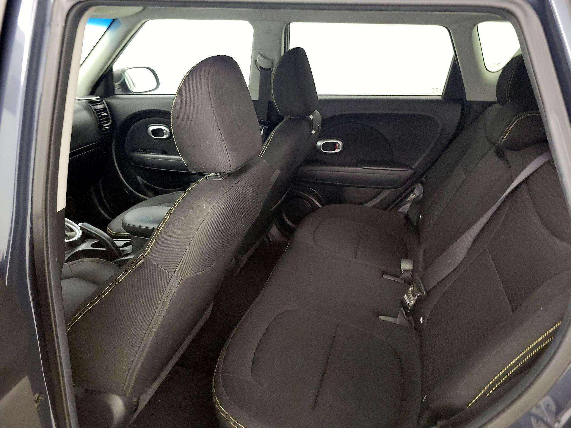 Thumbnail: 2015 Kia Soul - 18