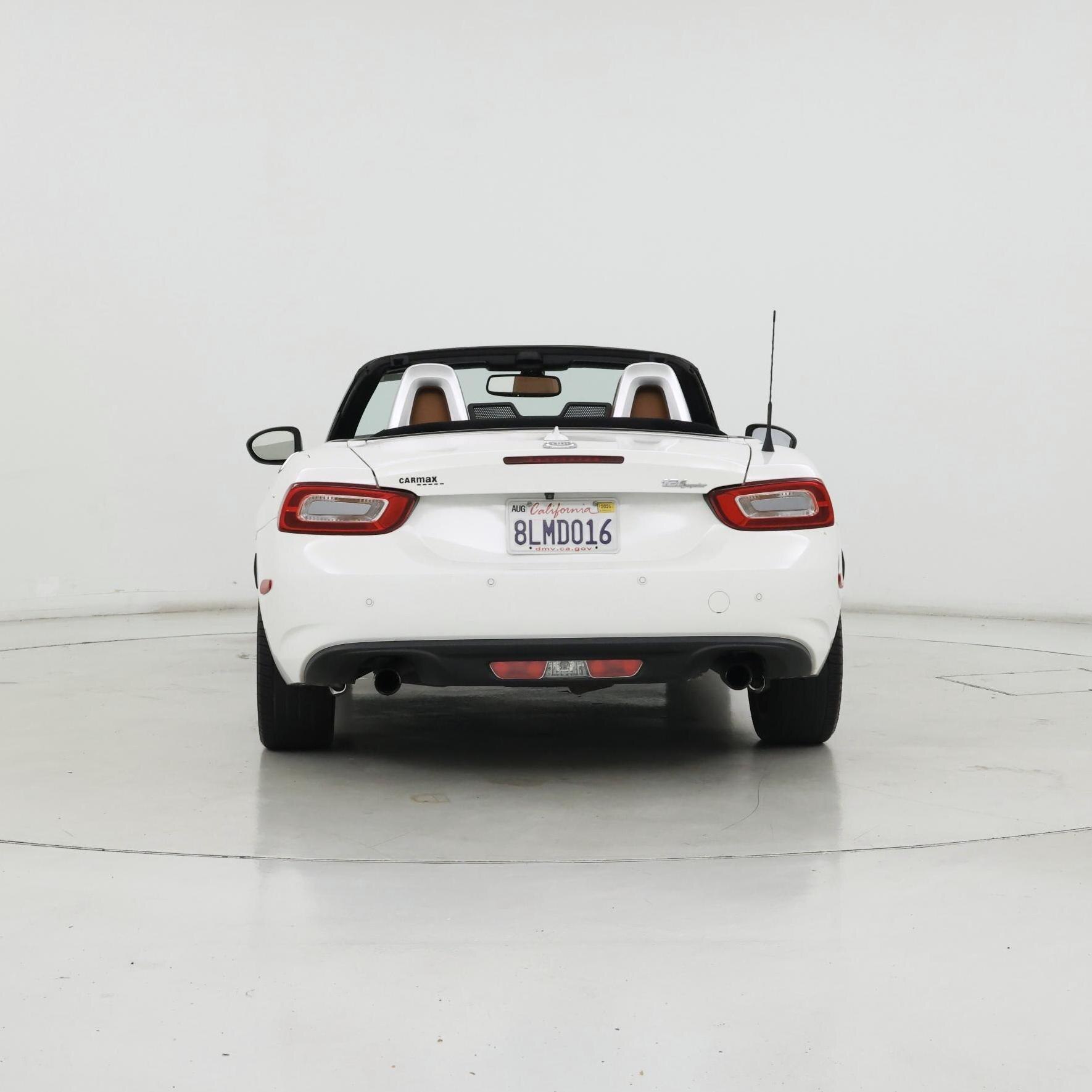 Thumbnail: 2019 Fiat 124 Spider - 6