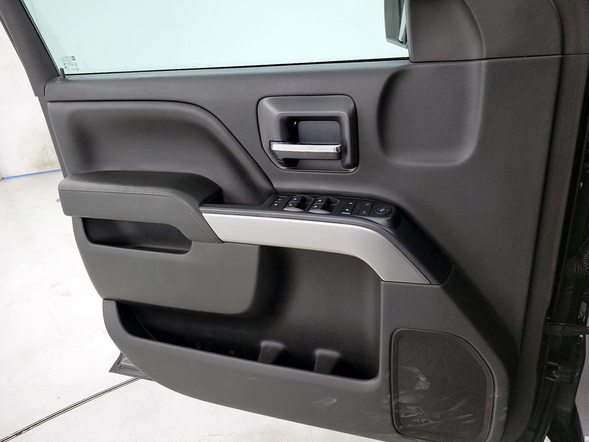 Thumbnail: 2015 Chevrolet Silverado 1500 - 12