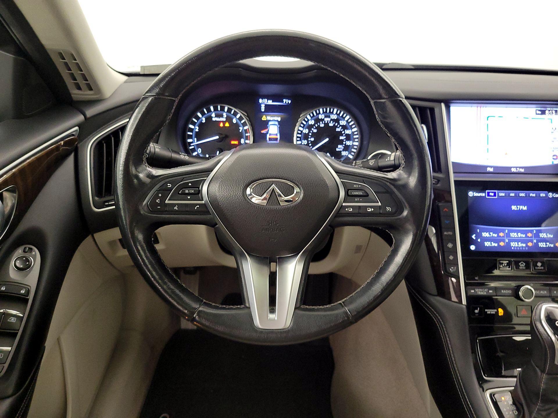 Thumbnail: 2019 INFINITI Q50 - 10