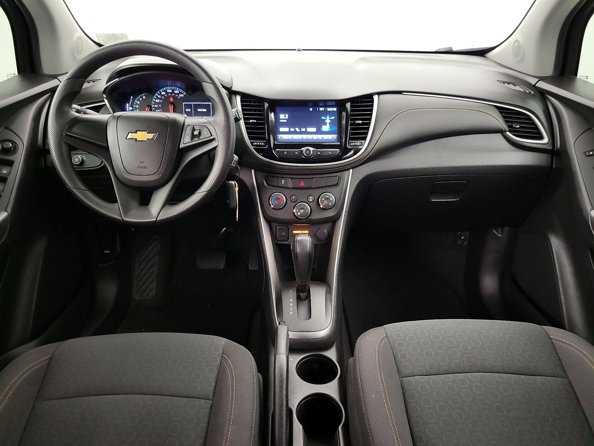 Thumbnail: 2017 Chevrolet Trax - 9