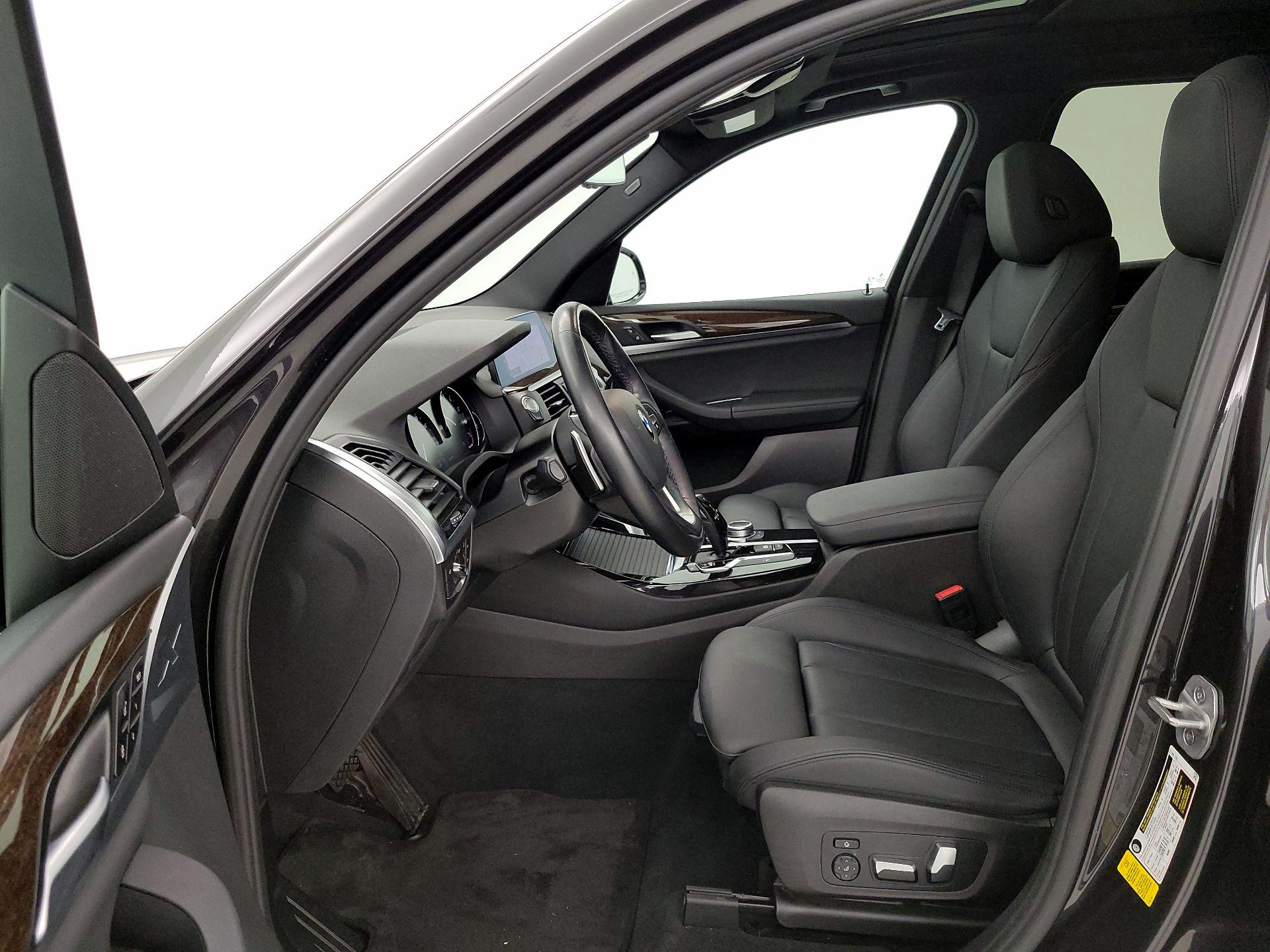 Thumbnail: 2021 BMW X3 - 11