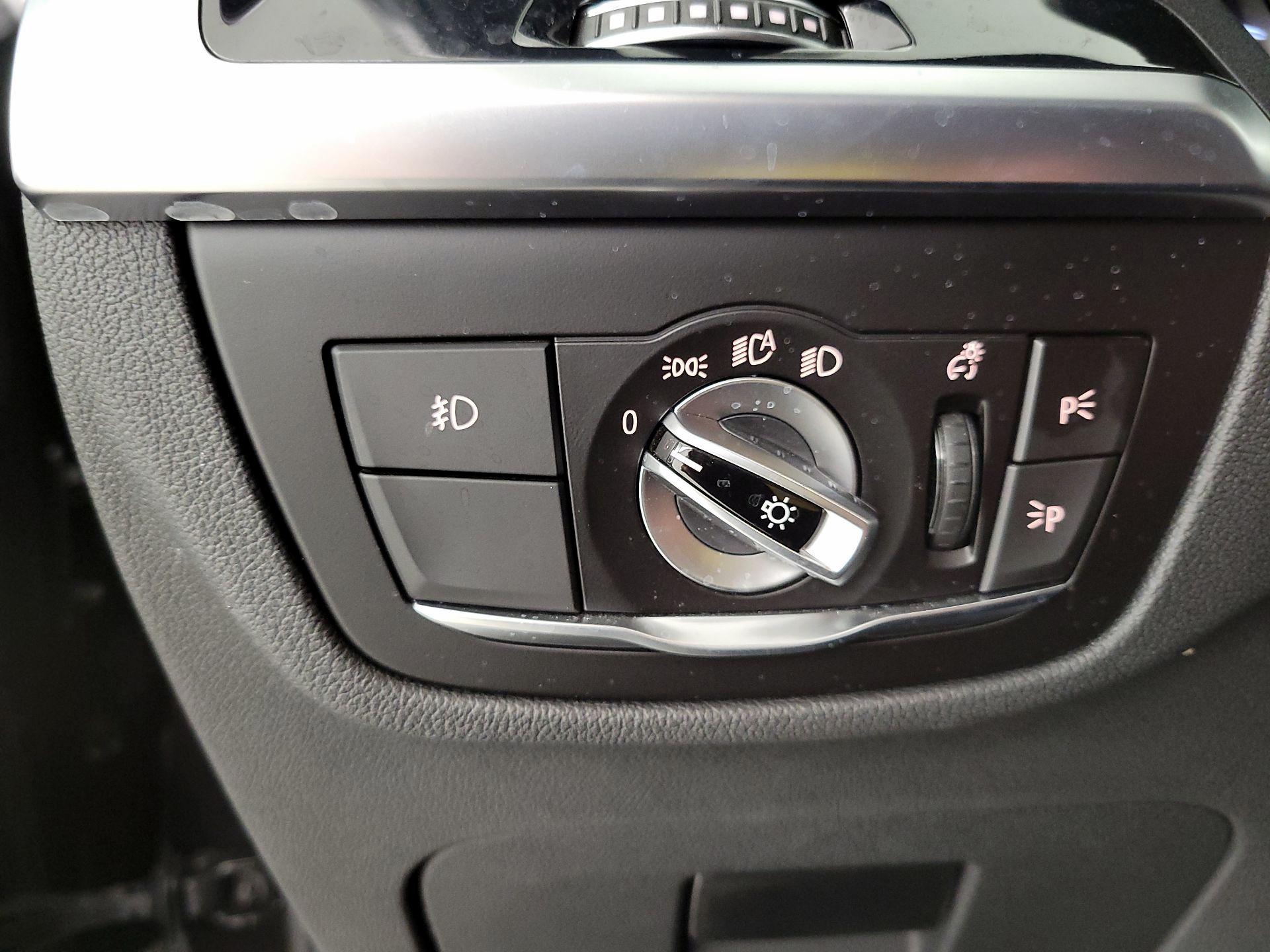 Thumbnail: 2021 BMW X3 - 13