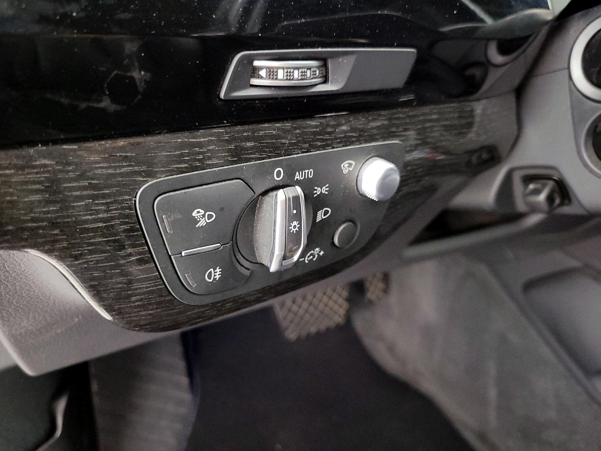Thumbnail: 2019 Audi Q7 - 13