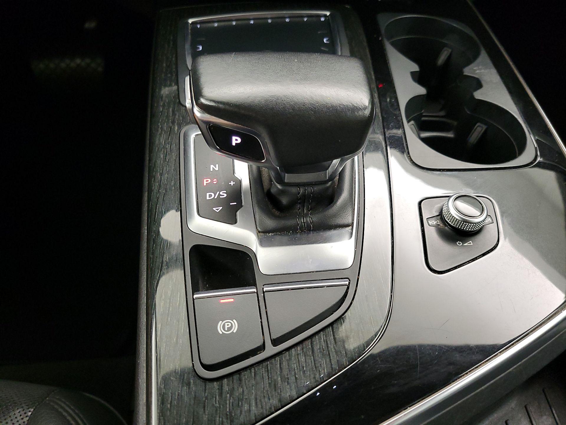 Thumbnail: 2019 Audi Q7 - 18
