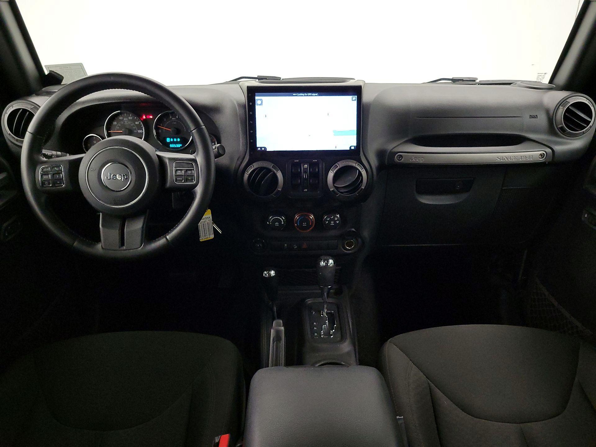Thumbnail: 2015 Jeep Wrangler - 9