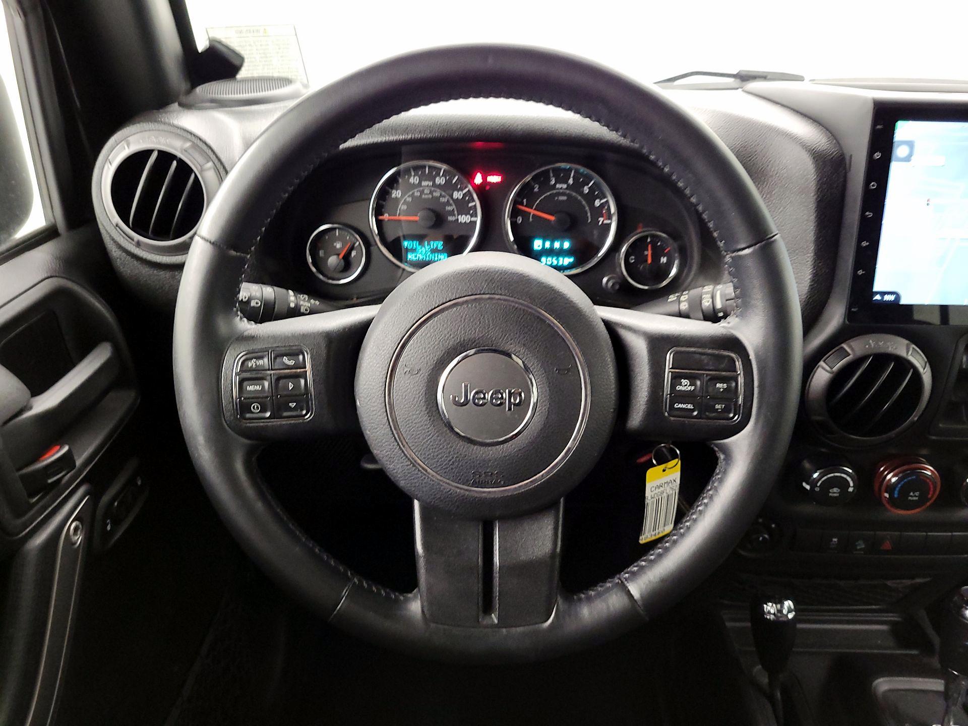 Thumbnail: 2015 Jeep Wrangler - 10
