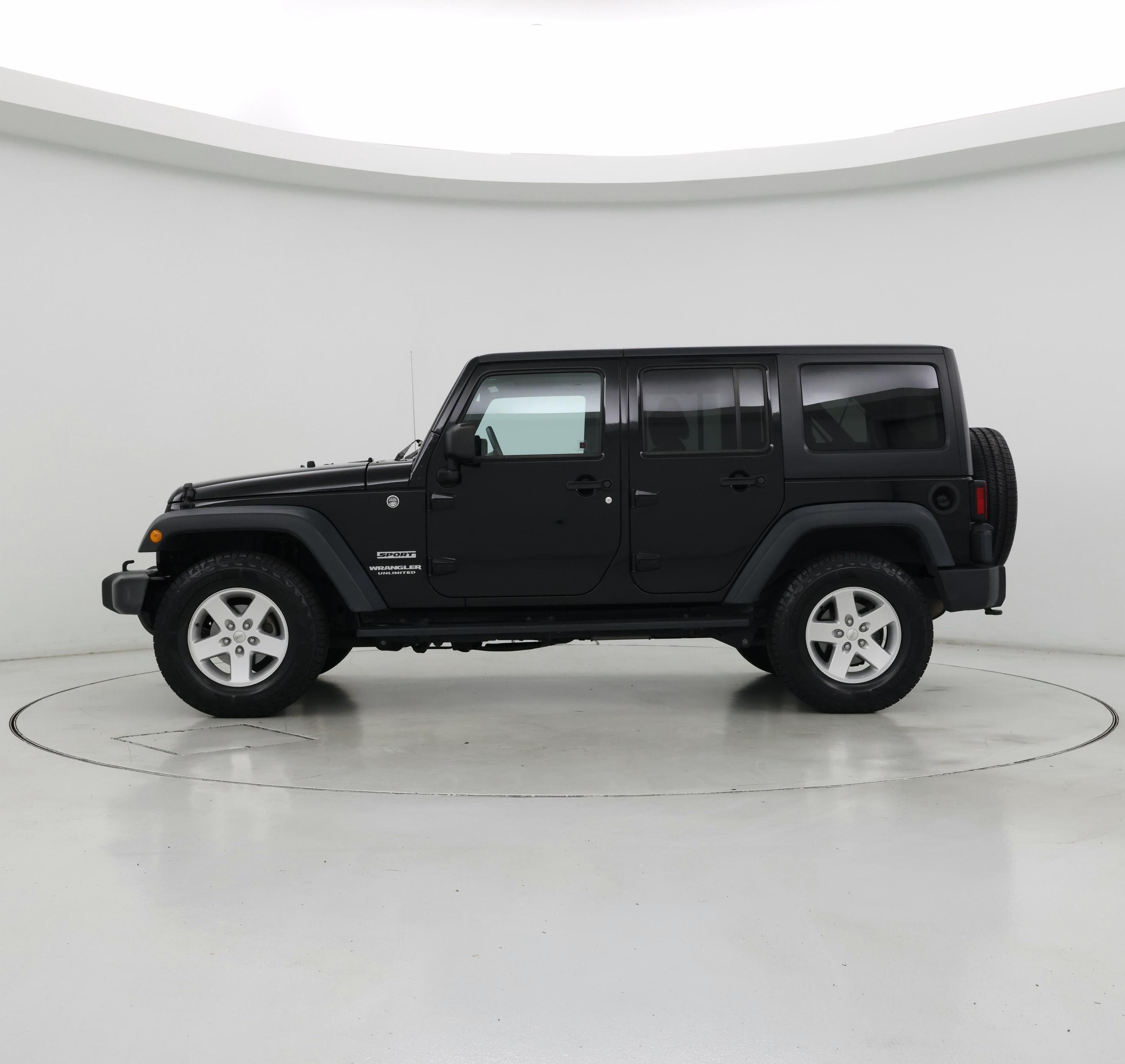 Thumbnail: 2015 Jeep Wrangler - 3