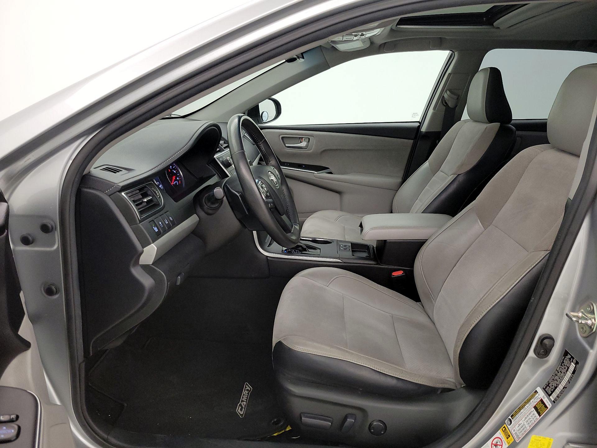 Thumbnail: 2017 Toyota Camry - 11