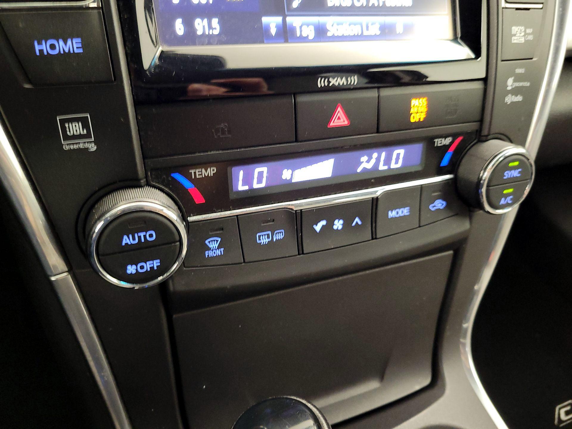 Thumbnail: 2017 Toyota Camry - 17