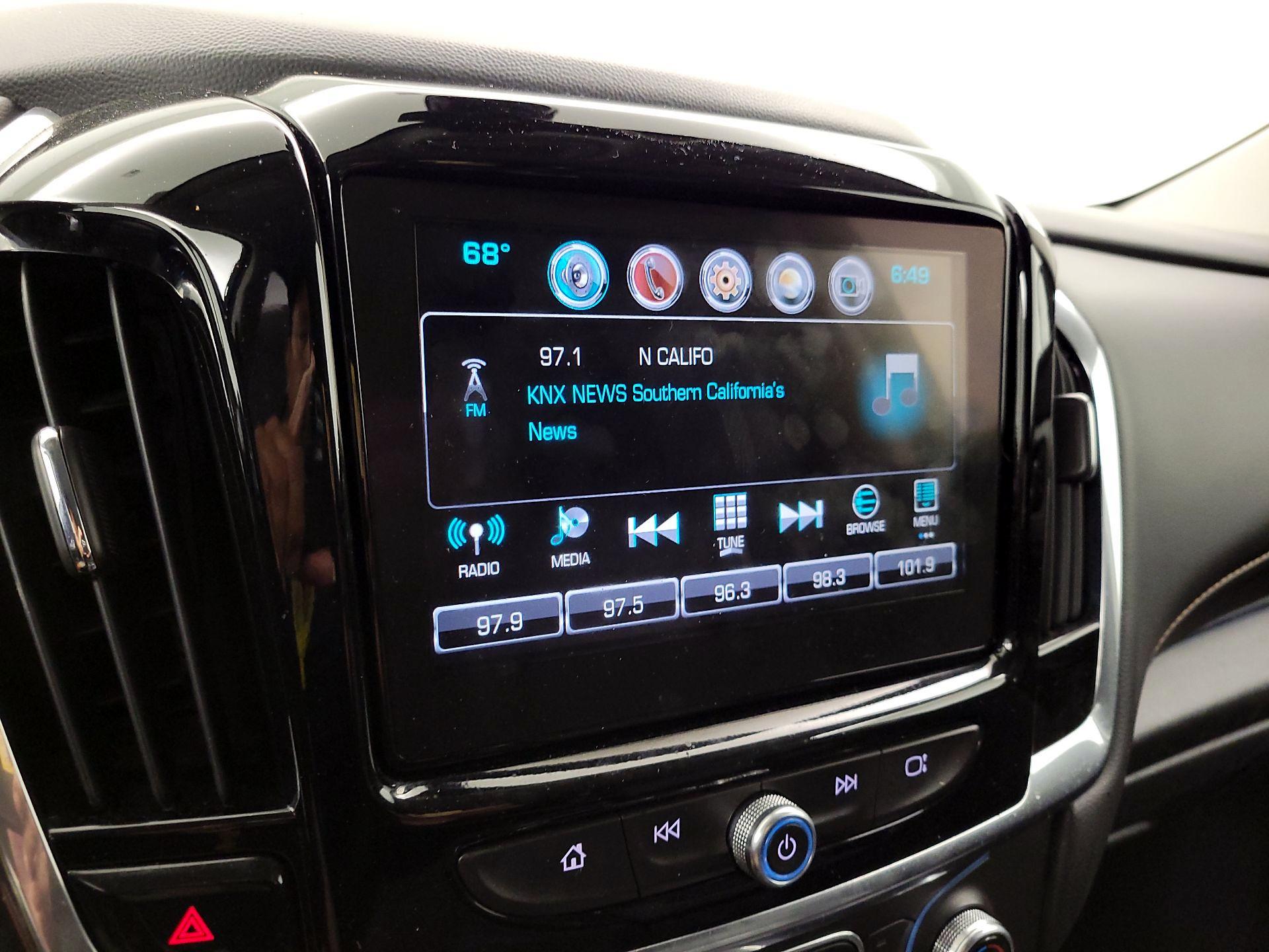 Thumbnail: 2018 Chevrolet Traverse - 15