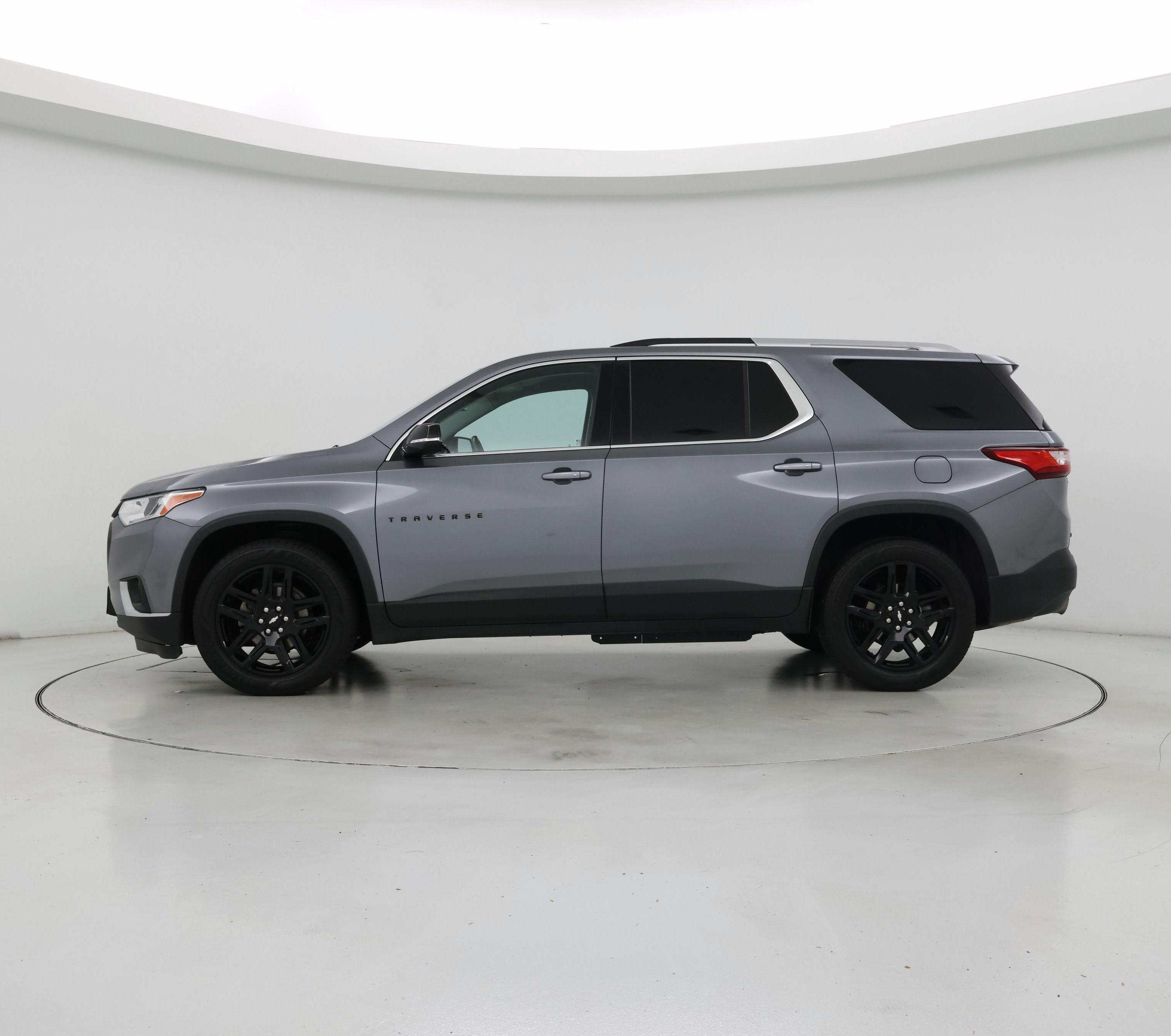 Thumbnail: 2018 Chevrolet Traverse - 3