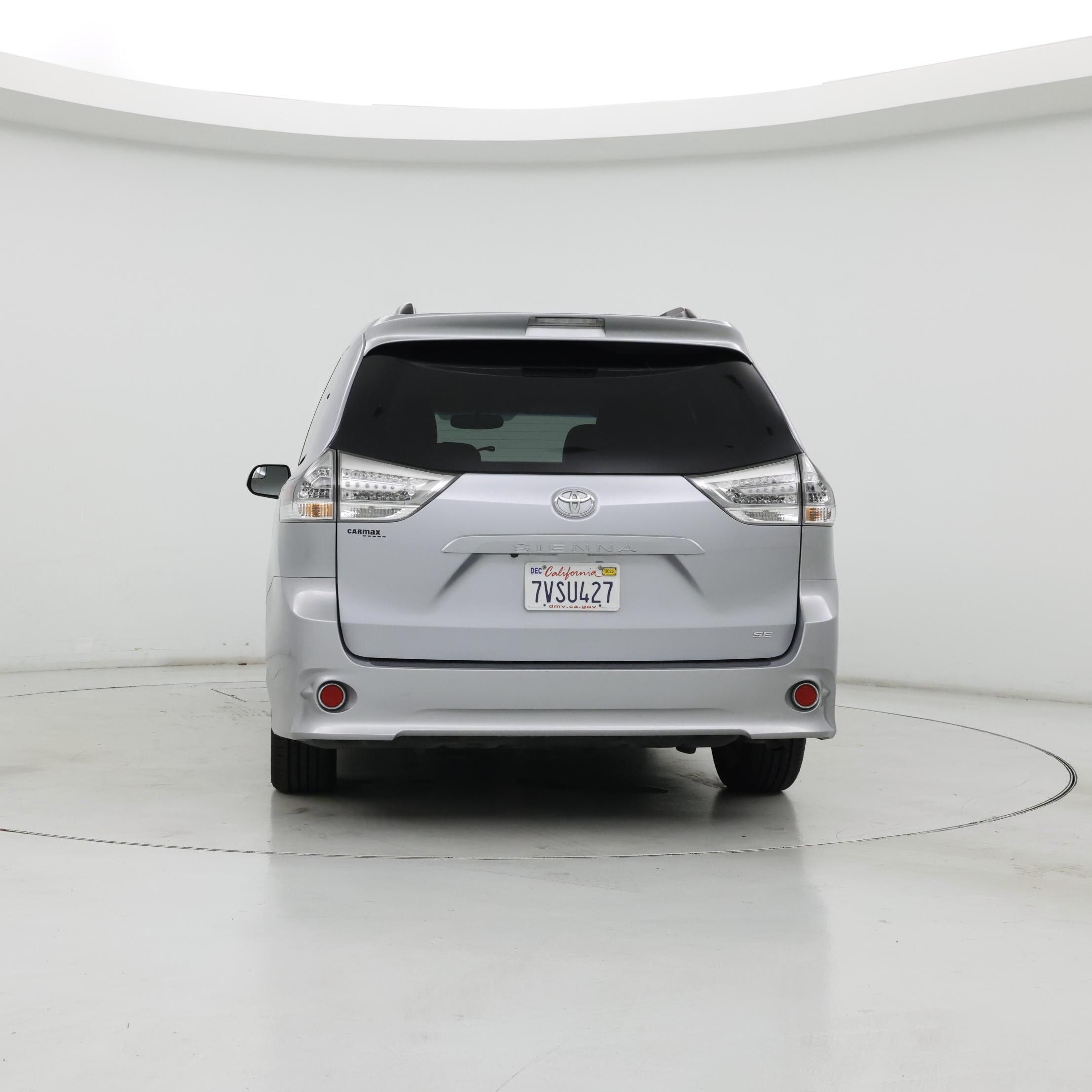 Thumbnail: 2017 Toyota Sienna - 6
