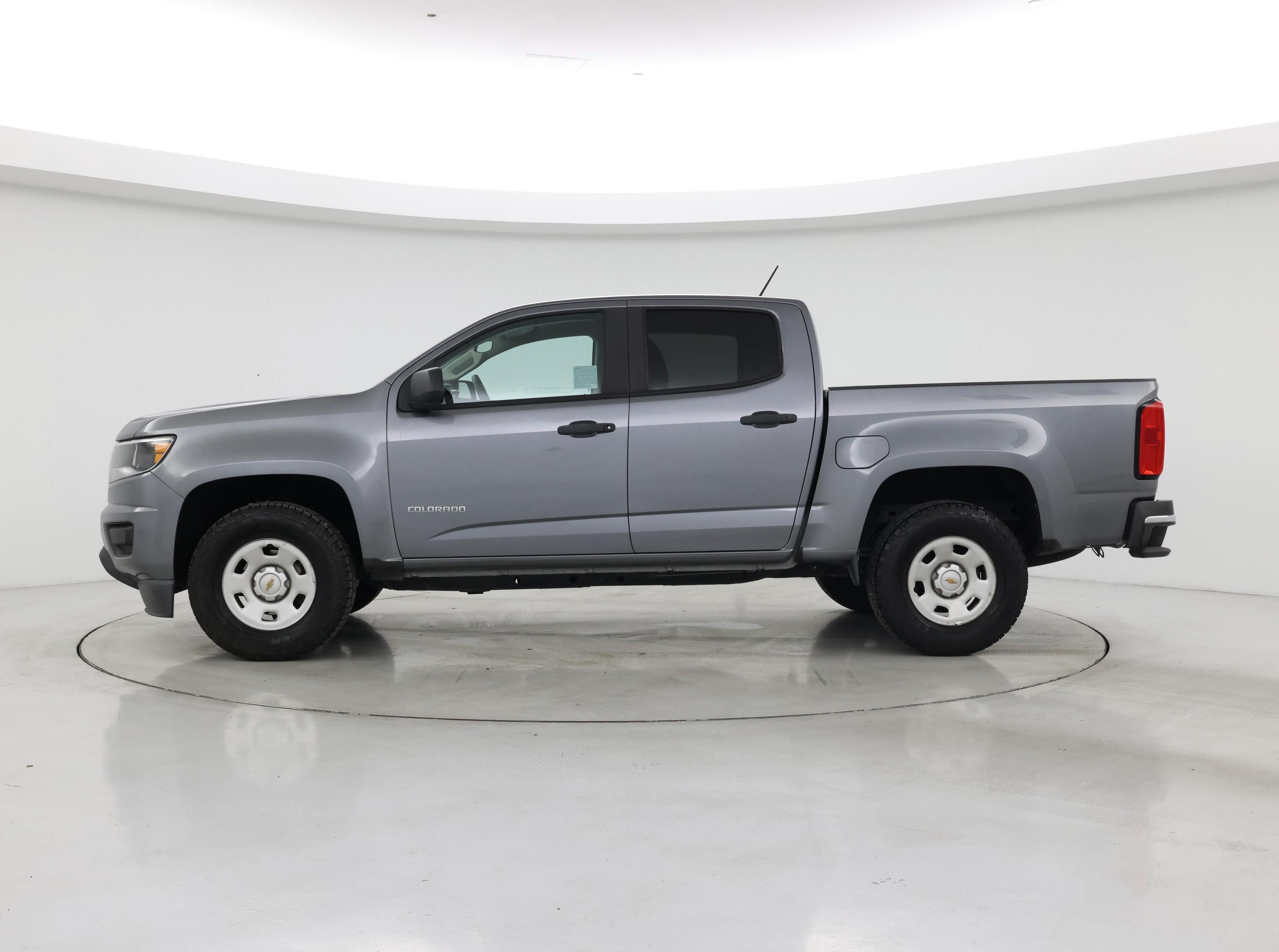 Thumbnail: 2019 Chevrolet Colorado - 3