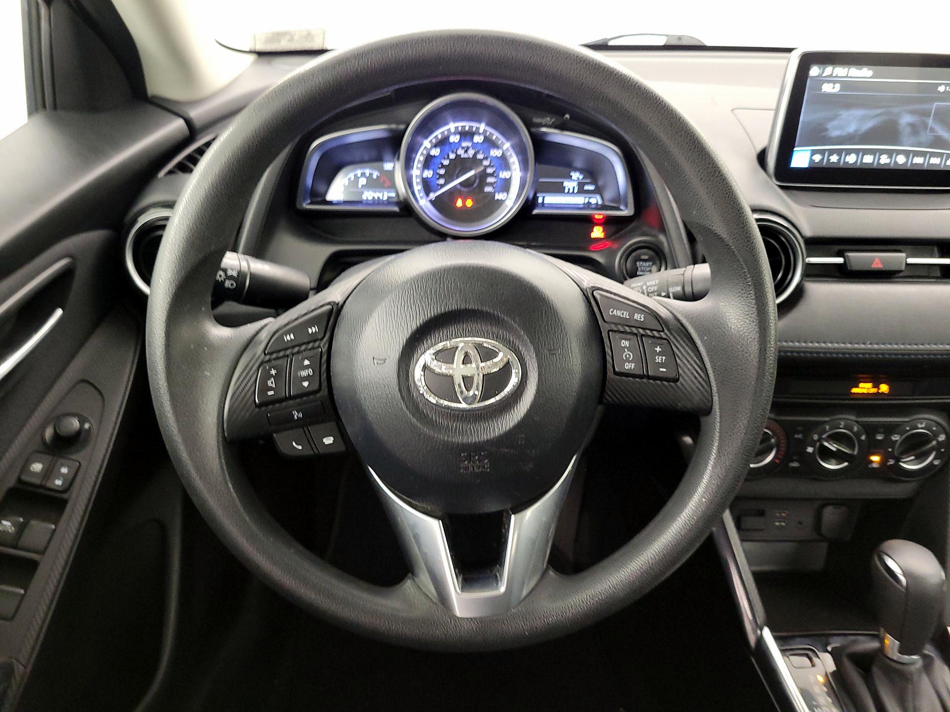 Thumbnail: 2018 Toyota Yaris iA - 10