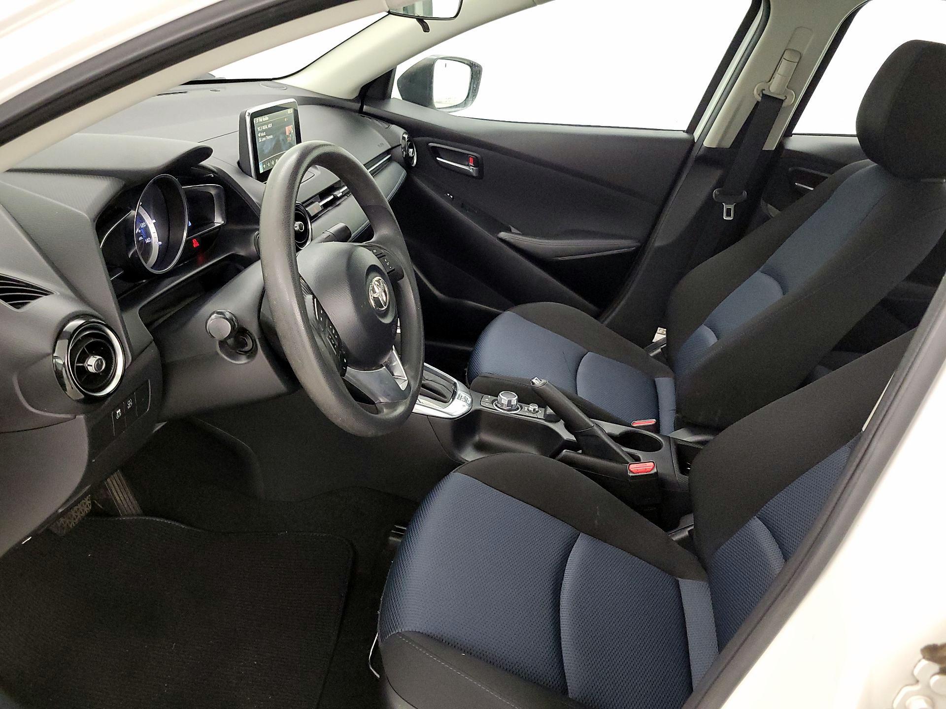 Thumbnail: 2018 Toyota Yaris iA - 11
