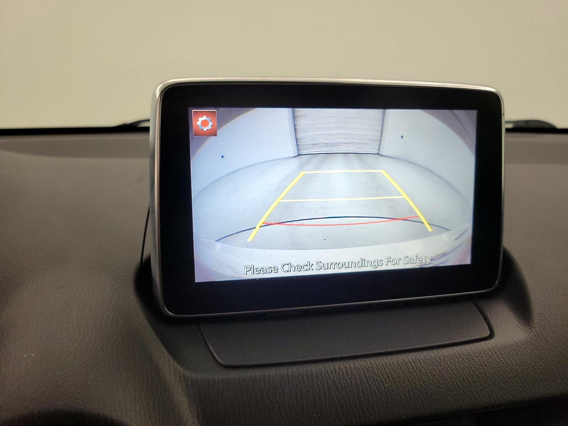 Thumbnail: 2018 Toyota Yaris iA - 14