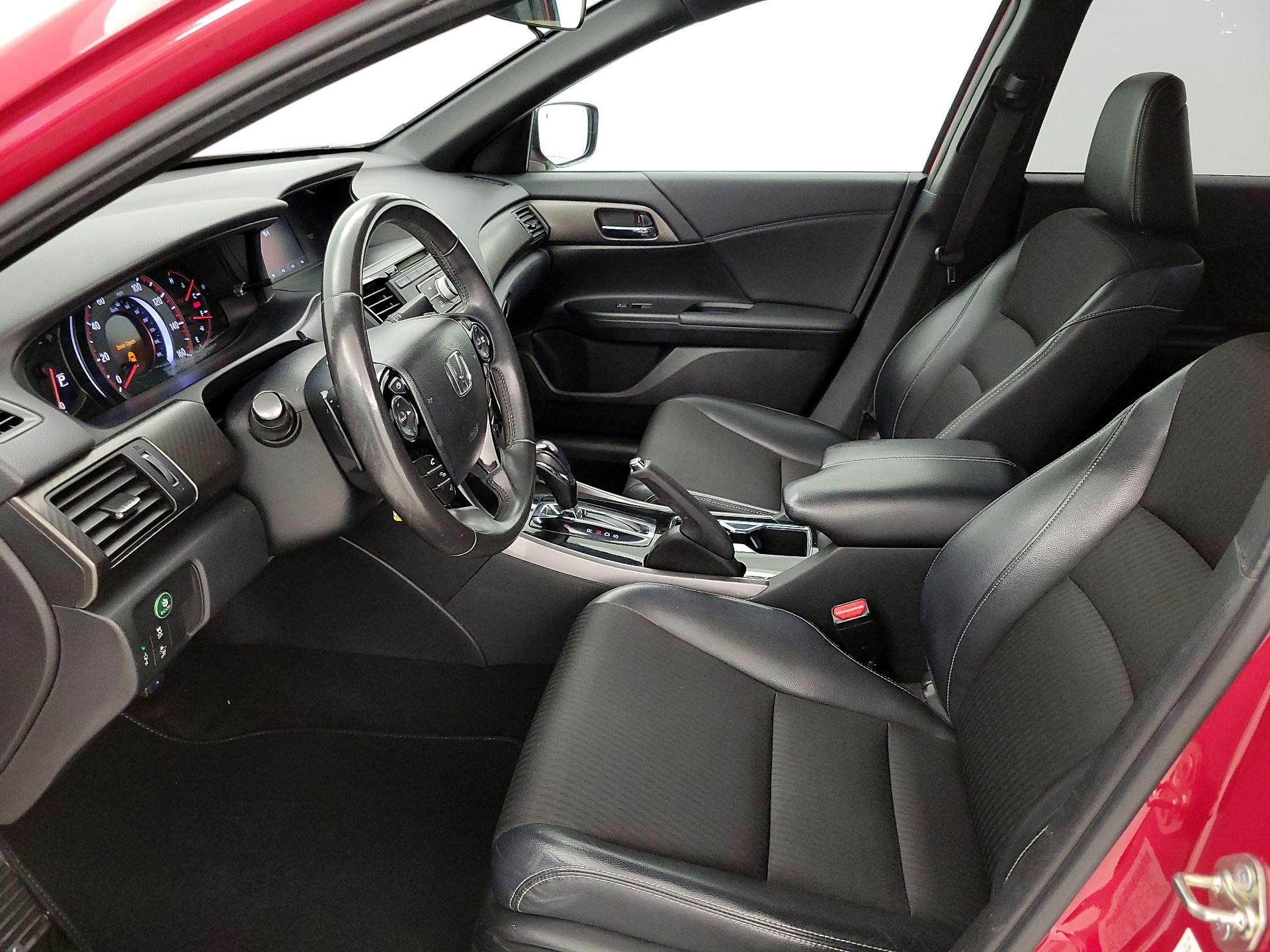 Thumbnail: 2016 Honda Accord - 11