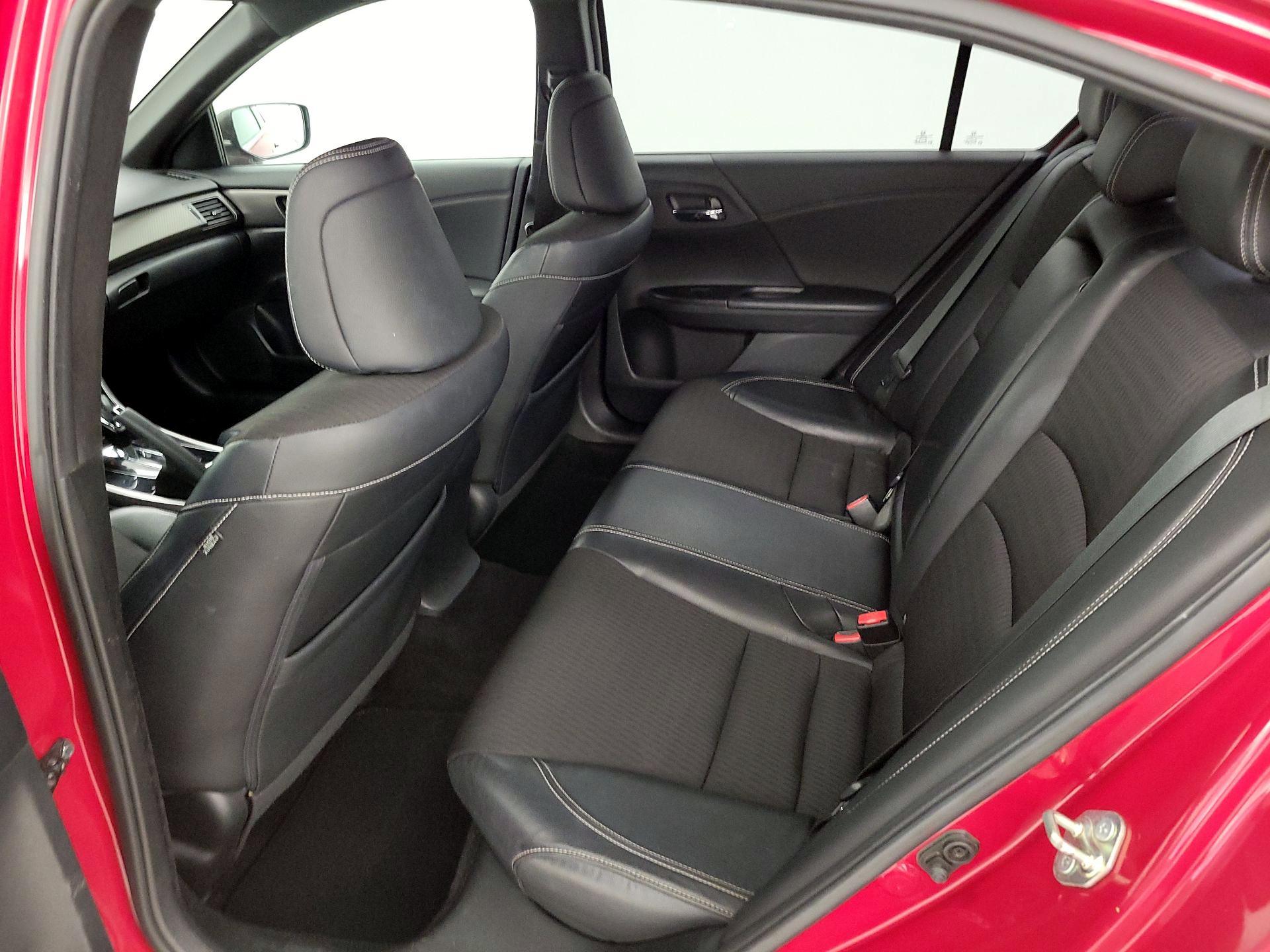 Thumbnail: 2016 Honda Accord - 19