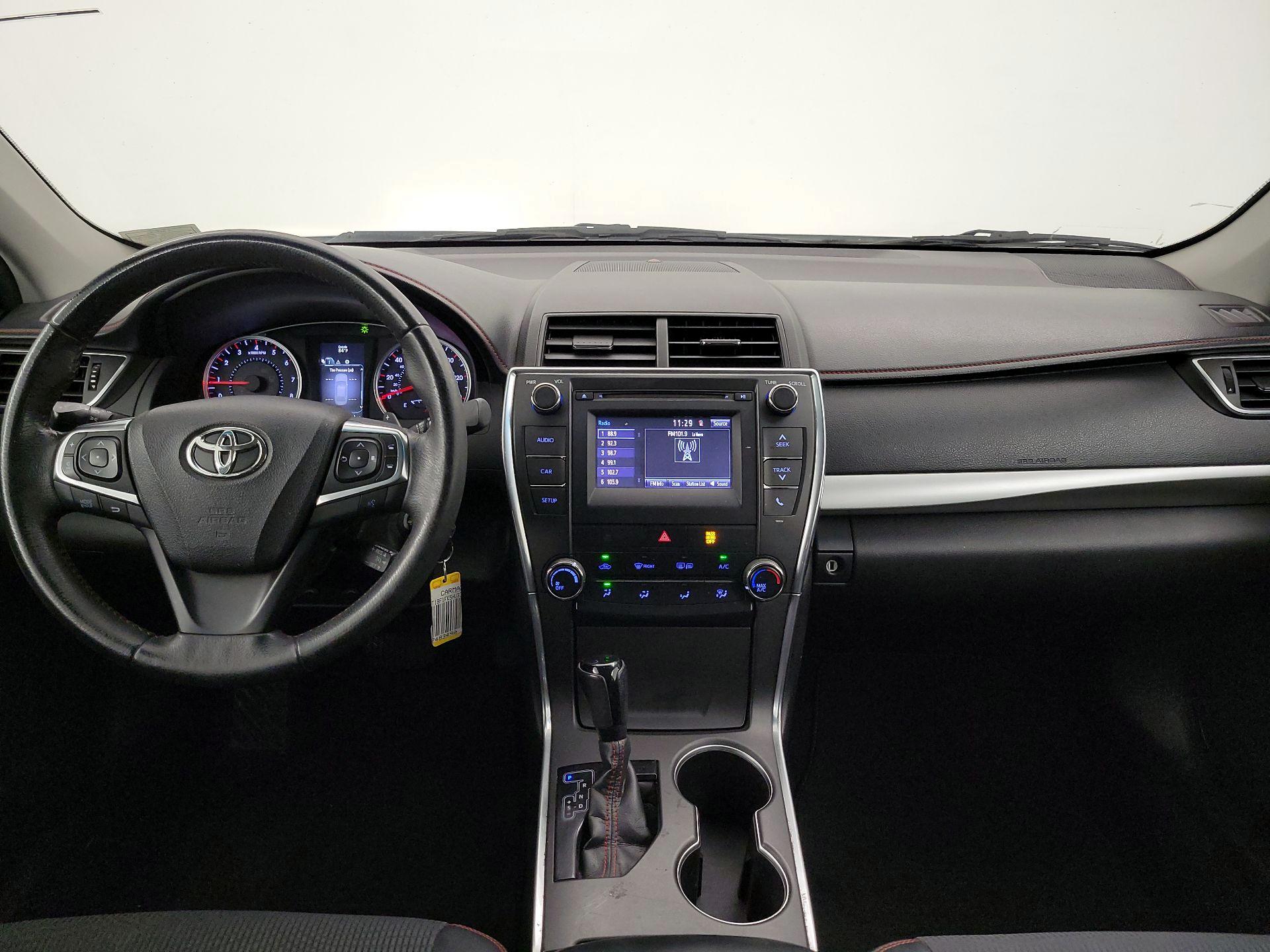Thumbnail: 2017 Toyota Camry - 9