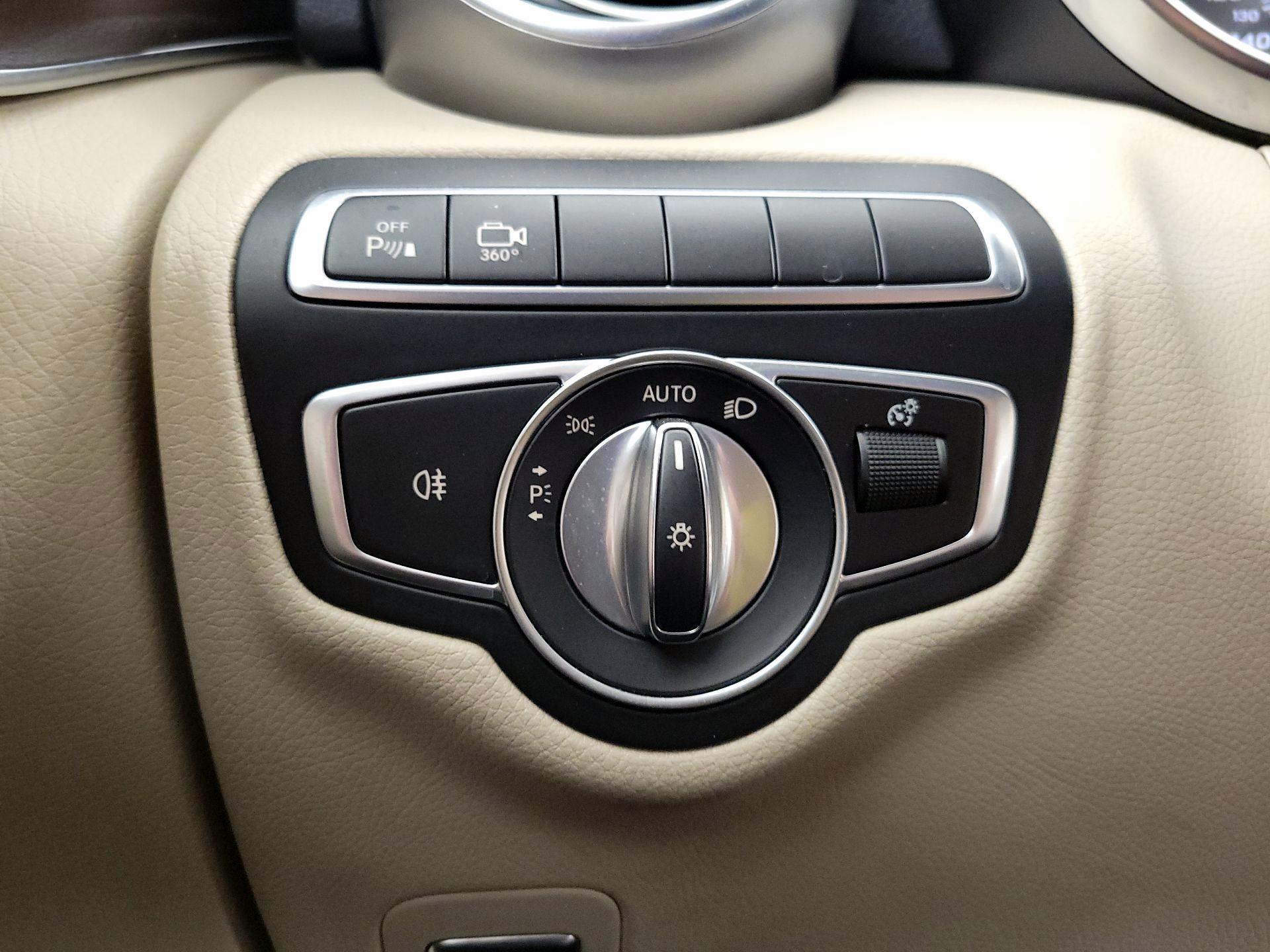 Thumbnail: 2019 Mercedes-Benz GLC - 13