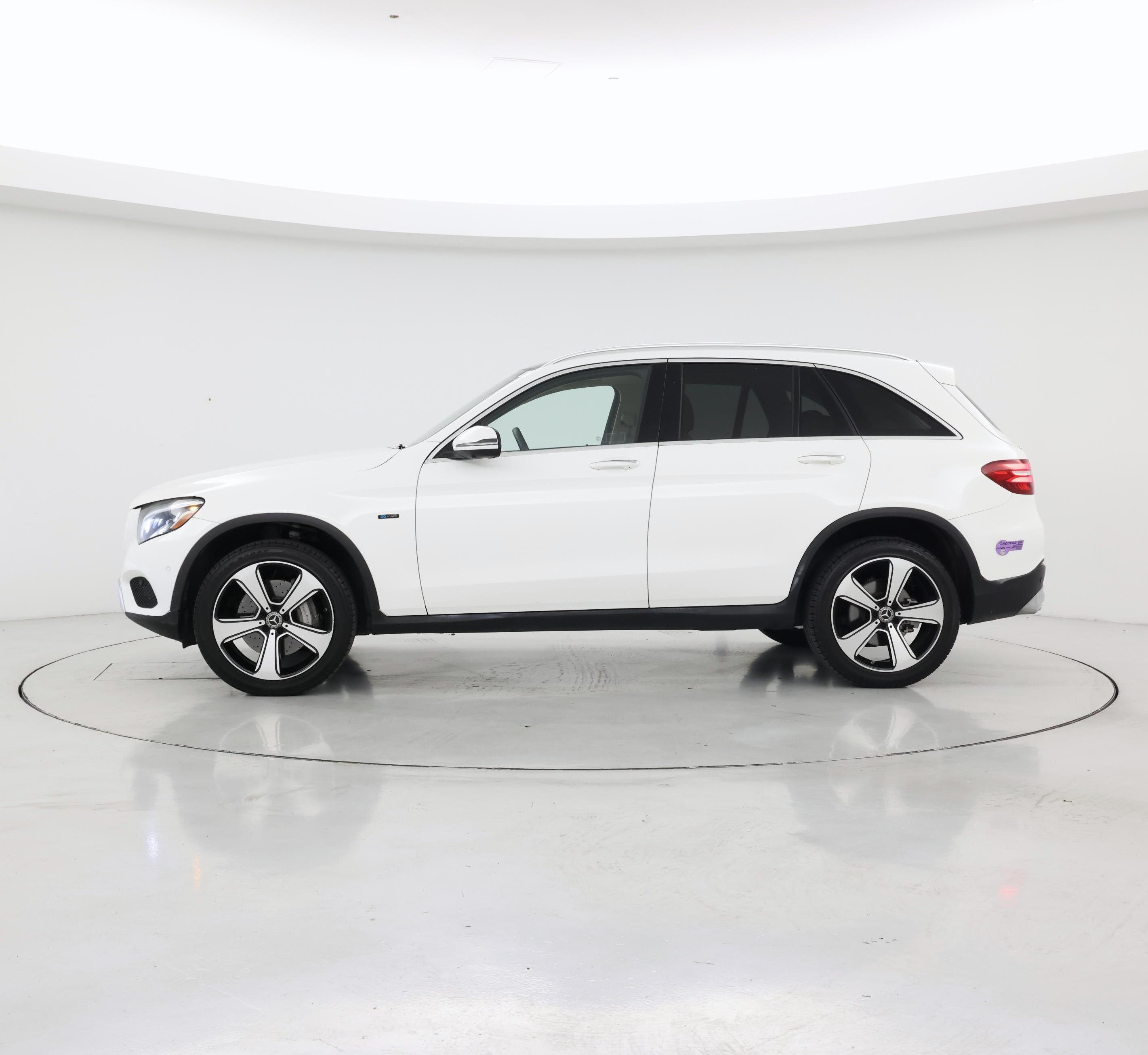 Thumbnail: 2019 Mercedes-Benz GLC - 3