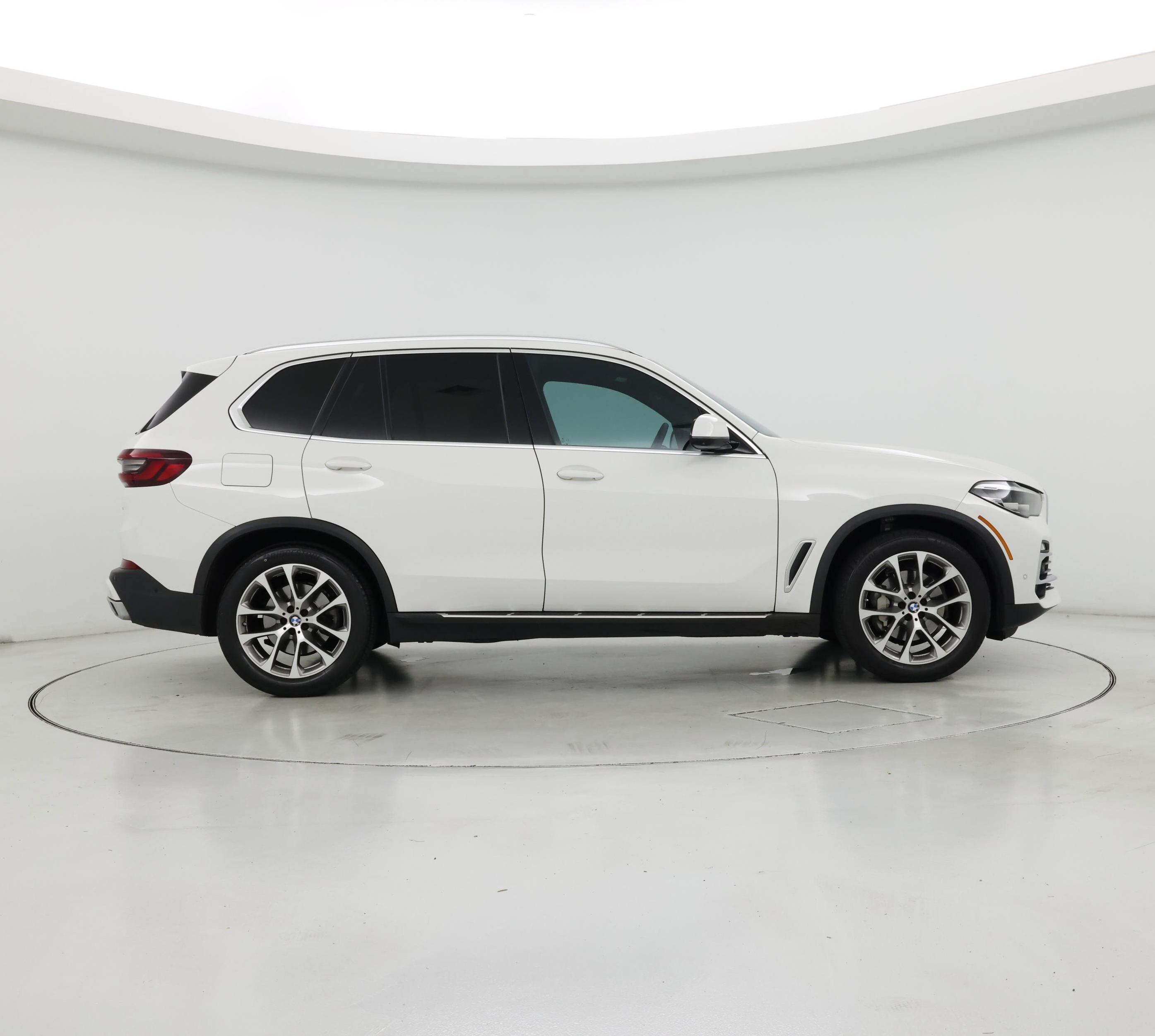 Thumbnail: 2021 BMW X5 - 7