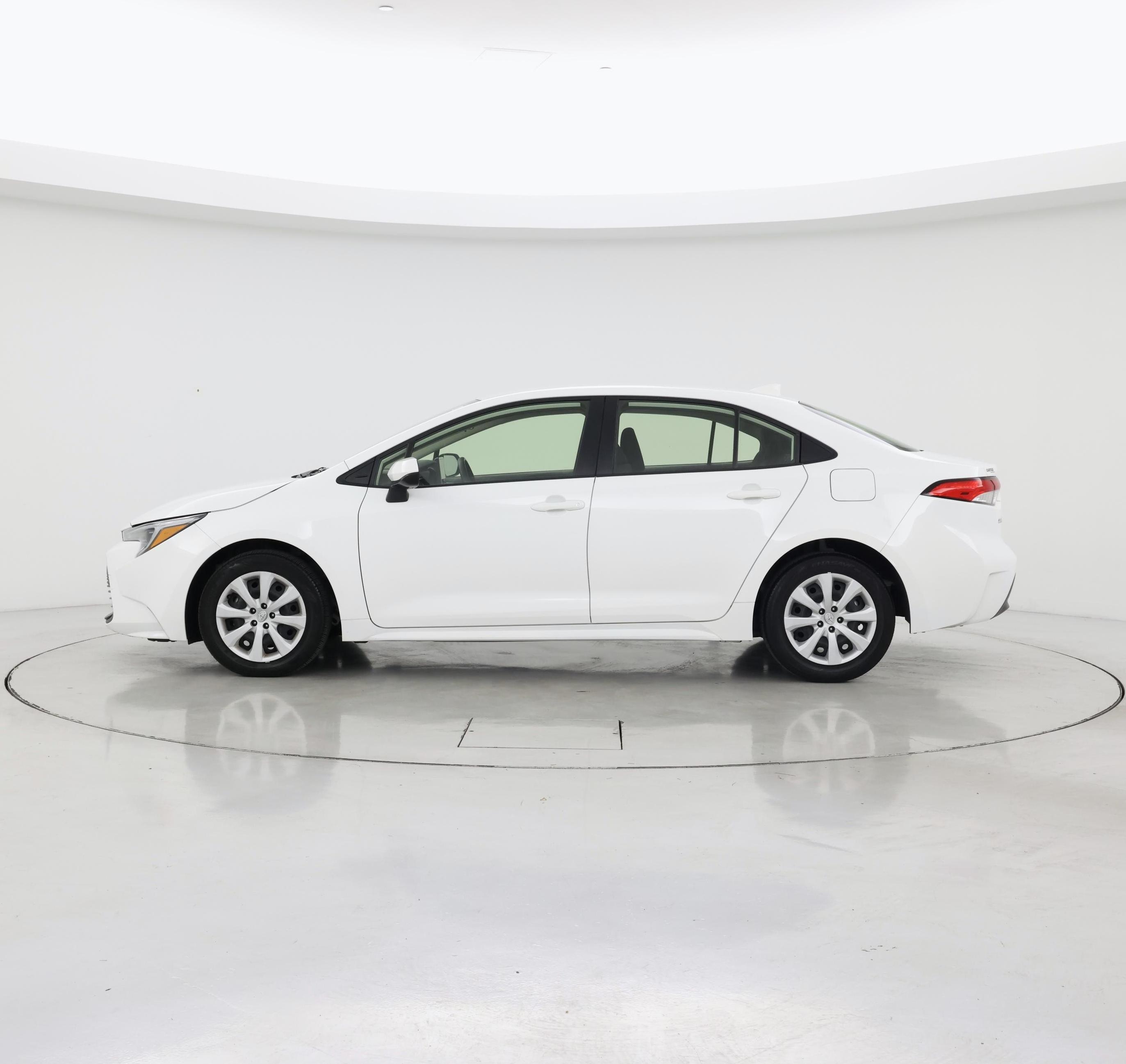 Thumbnail: 2024 Toyota Corolla - 3