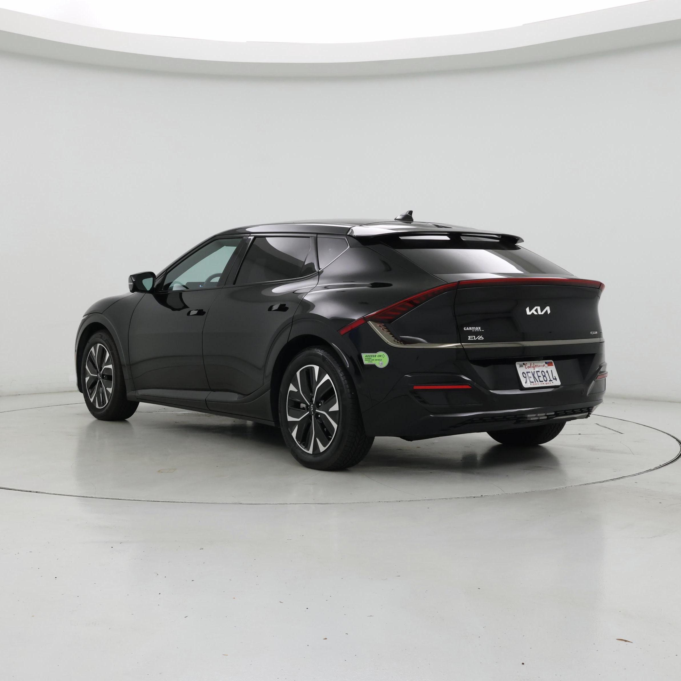 Thumbnail: 2023 Kia EV6 - 2