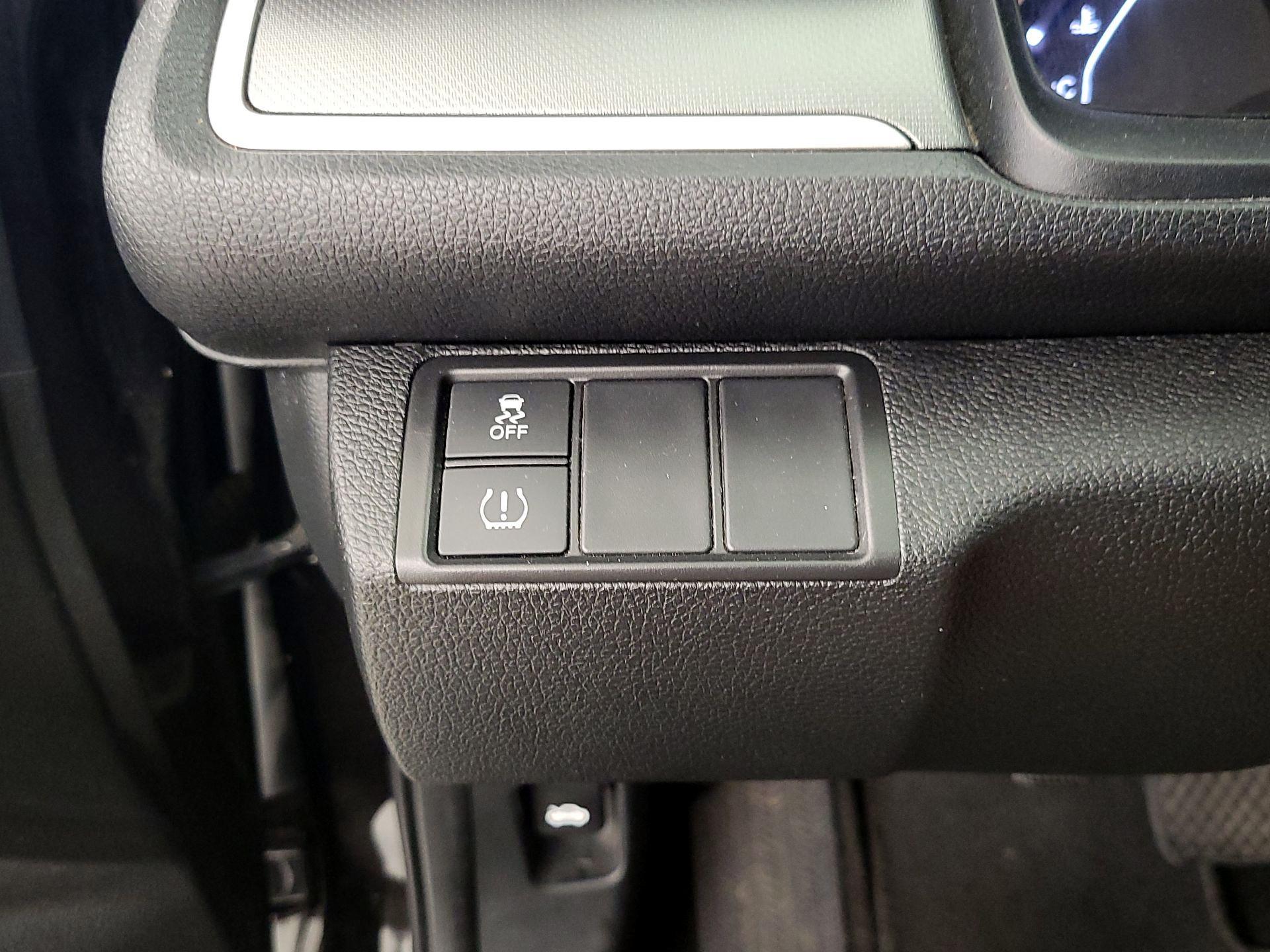 Thumbnail: 2016 Honda Civic - 13