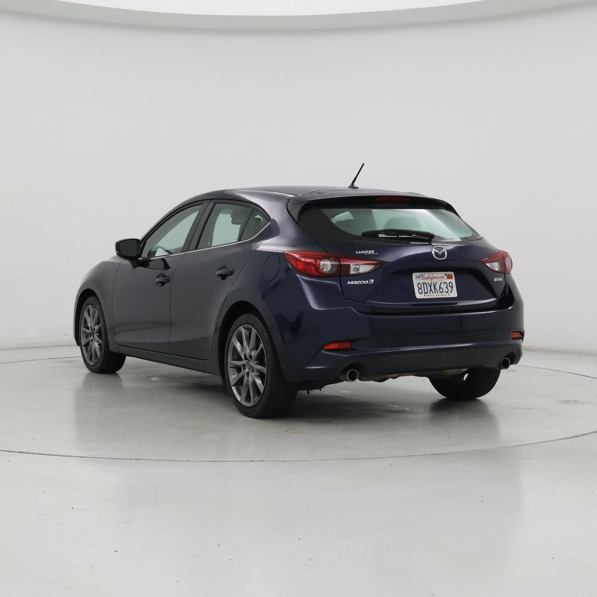 Thumbnail: 2018 Mazda Mazda3 - 2