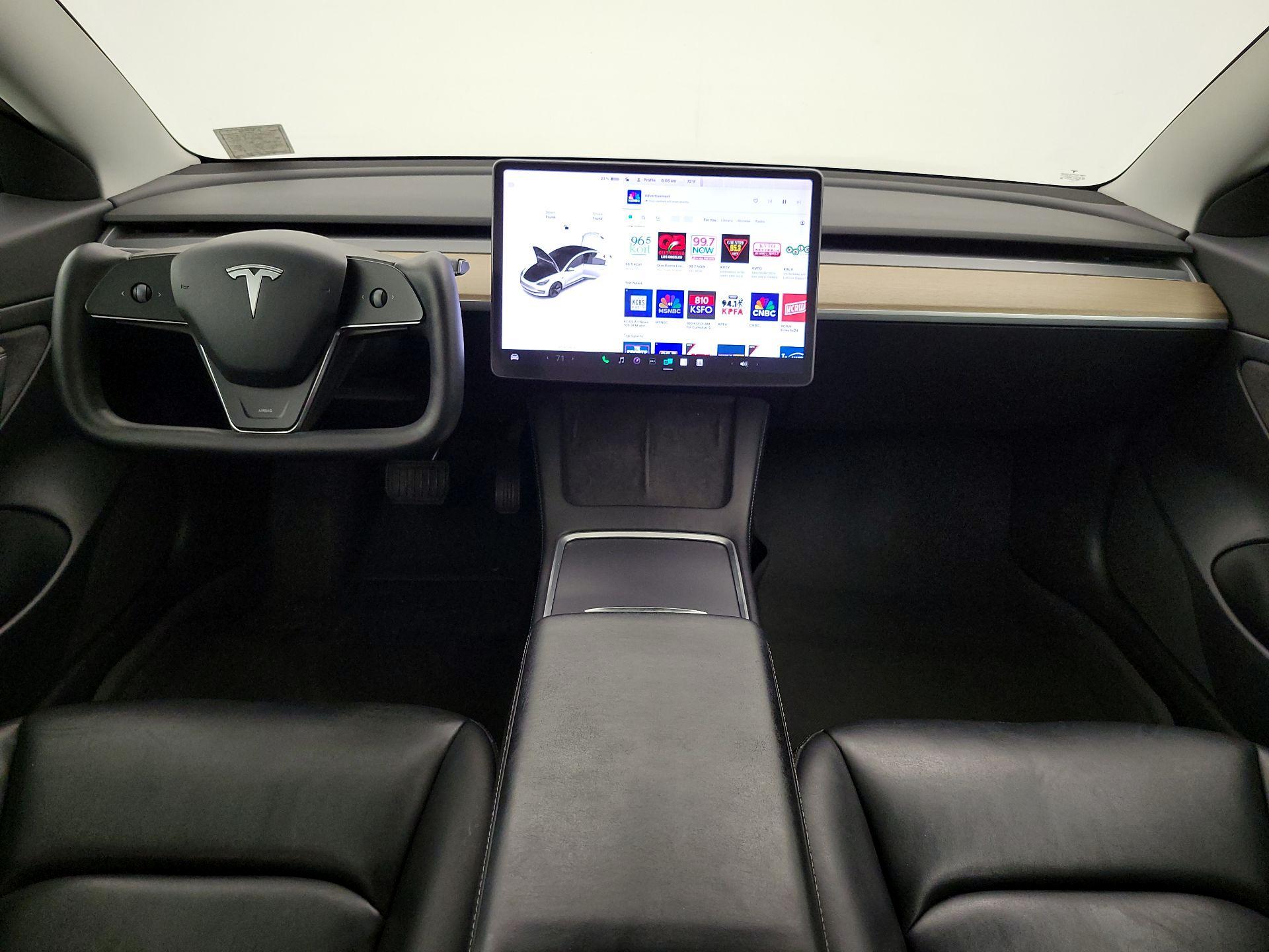 Thumbnail: 2021 Tesla Model 3 - 9