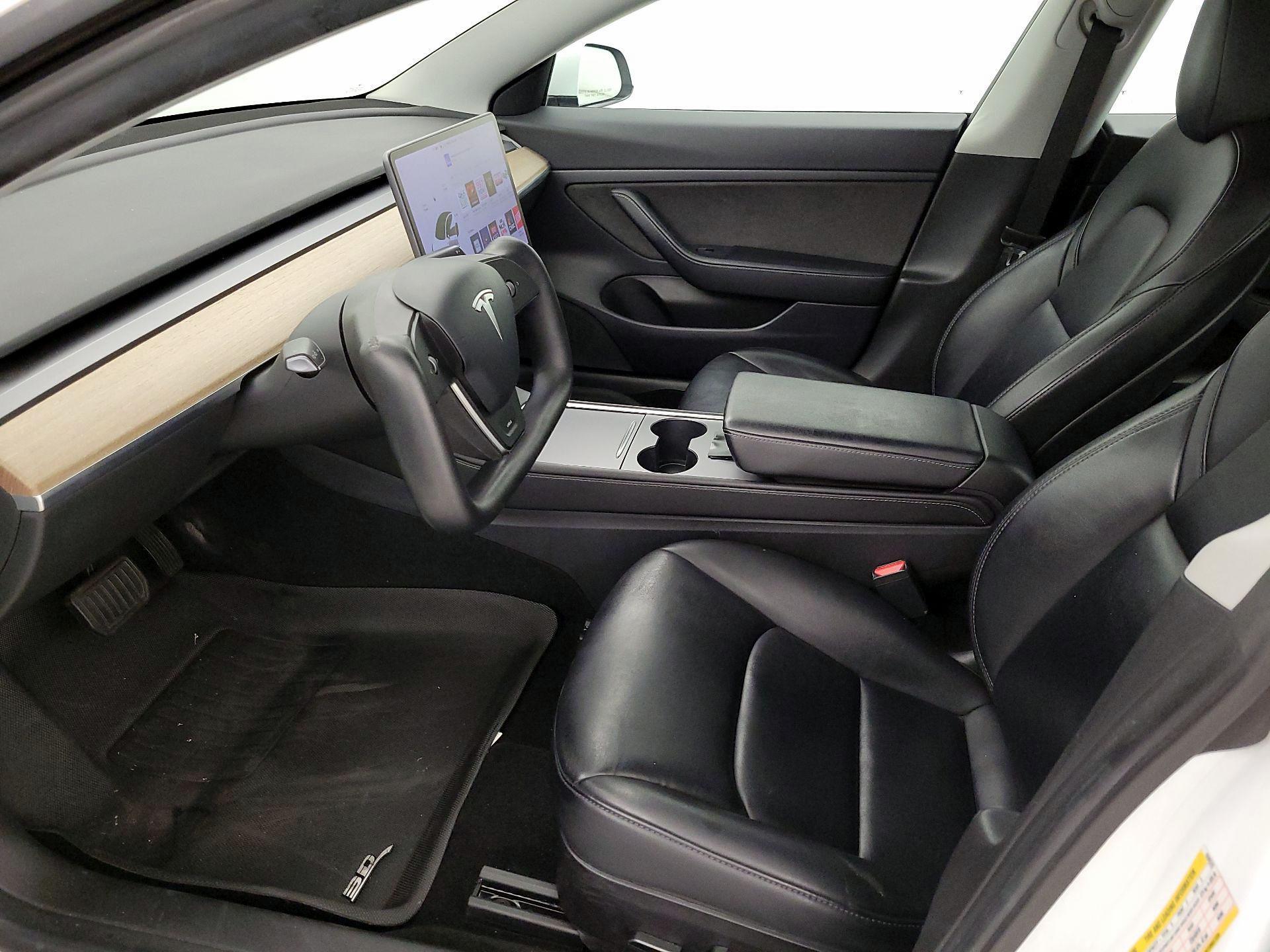 Thumbnail: 2021 Tesla Model 3 - 11