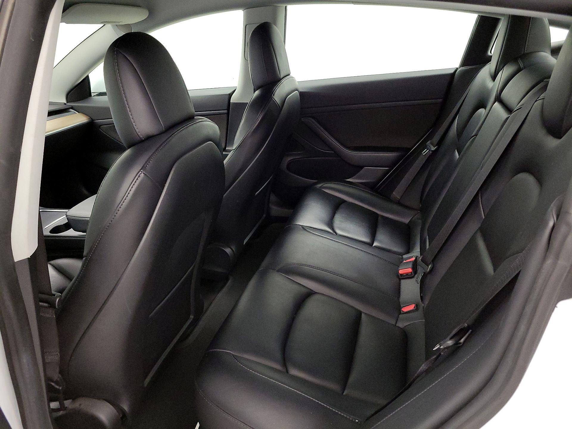 Thumbnail: 2021 Tesla Model 3 - 18