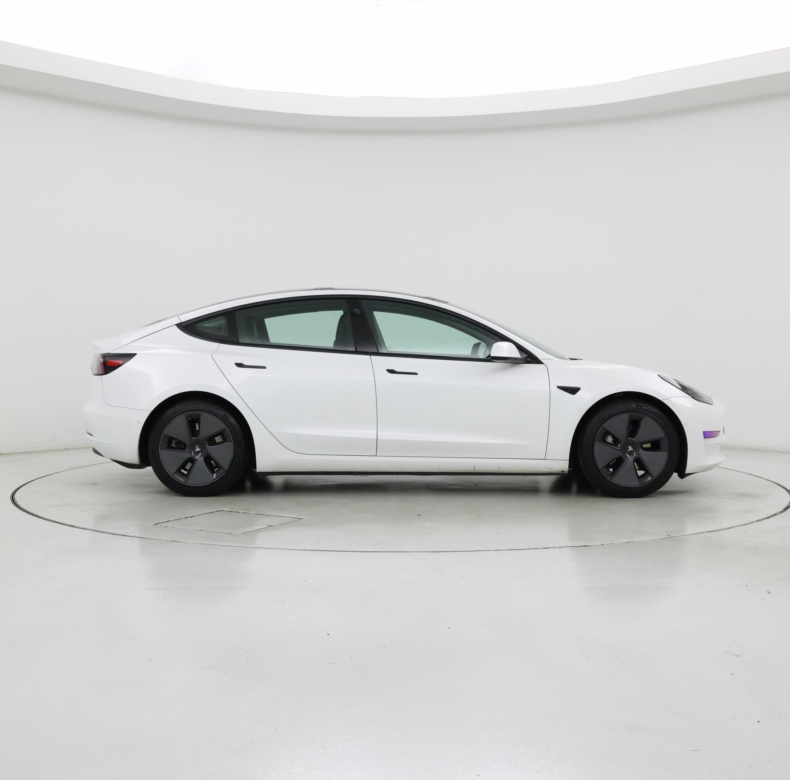 Thumbnail: 2021 Tesla Model 3 - 7