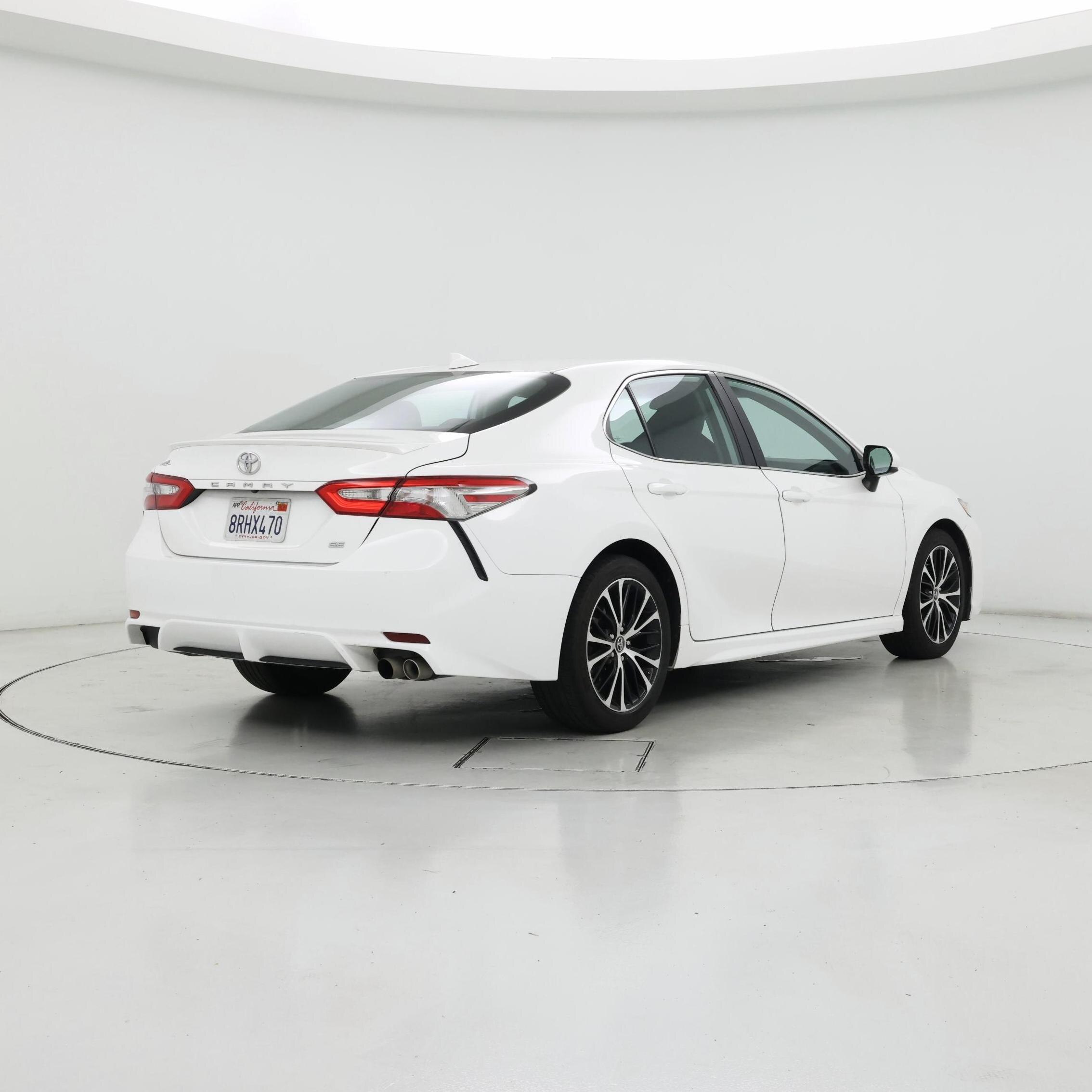 Thumbnail: 2019 Toyota Camry - 8