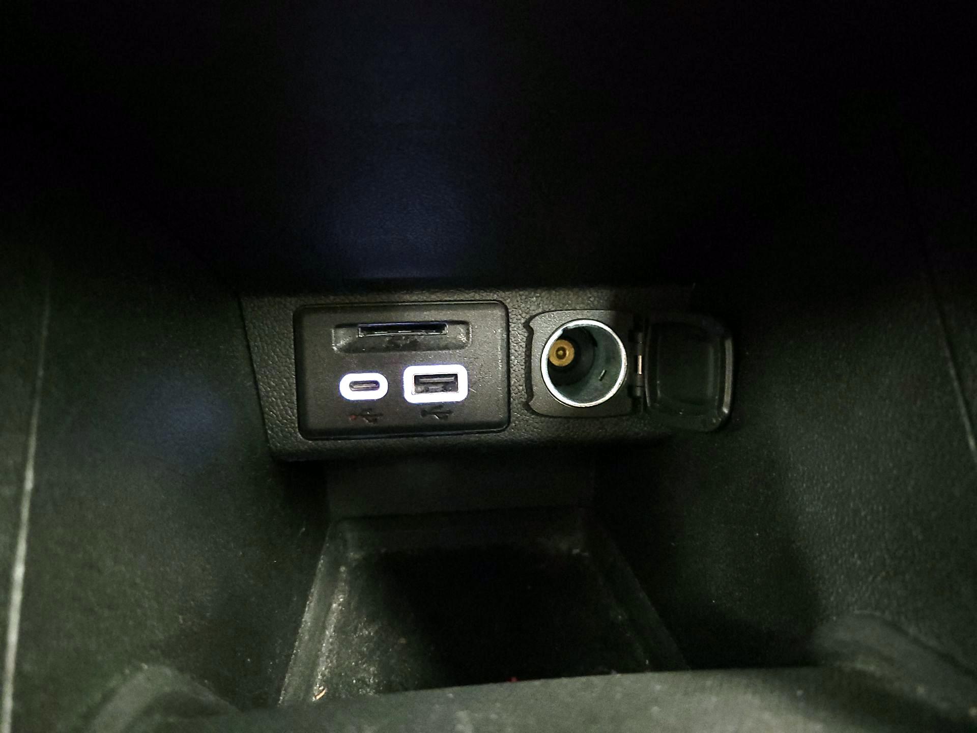 Thumbnail: 2023 Chevrolet Bolt EV - 18