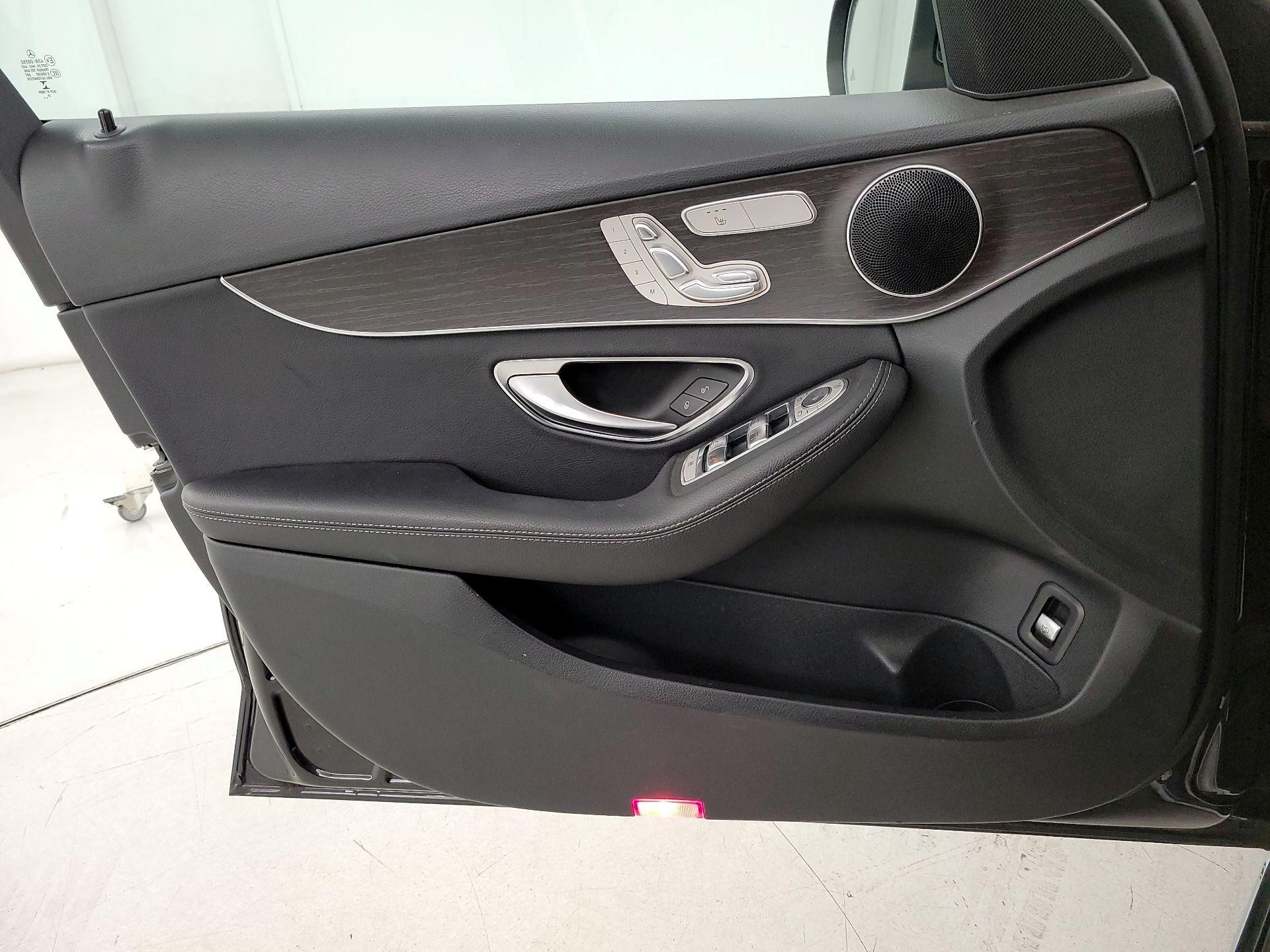 Thumbnail: 2020 Mercedes-Benz C-Class - 12