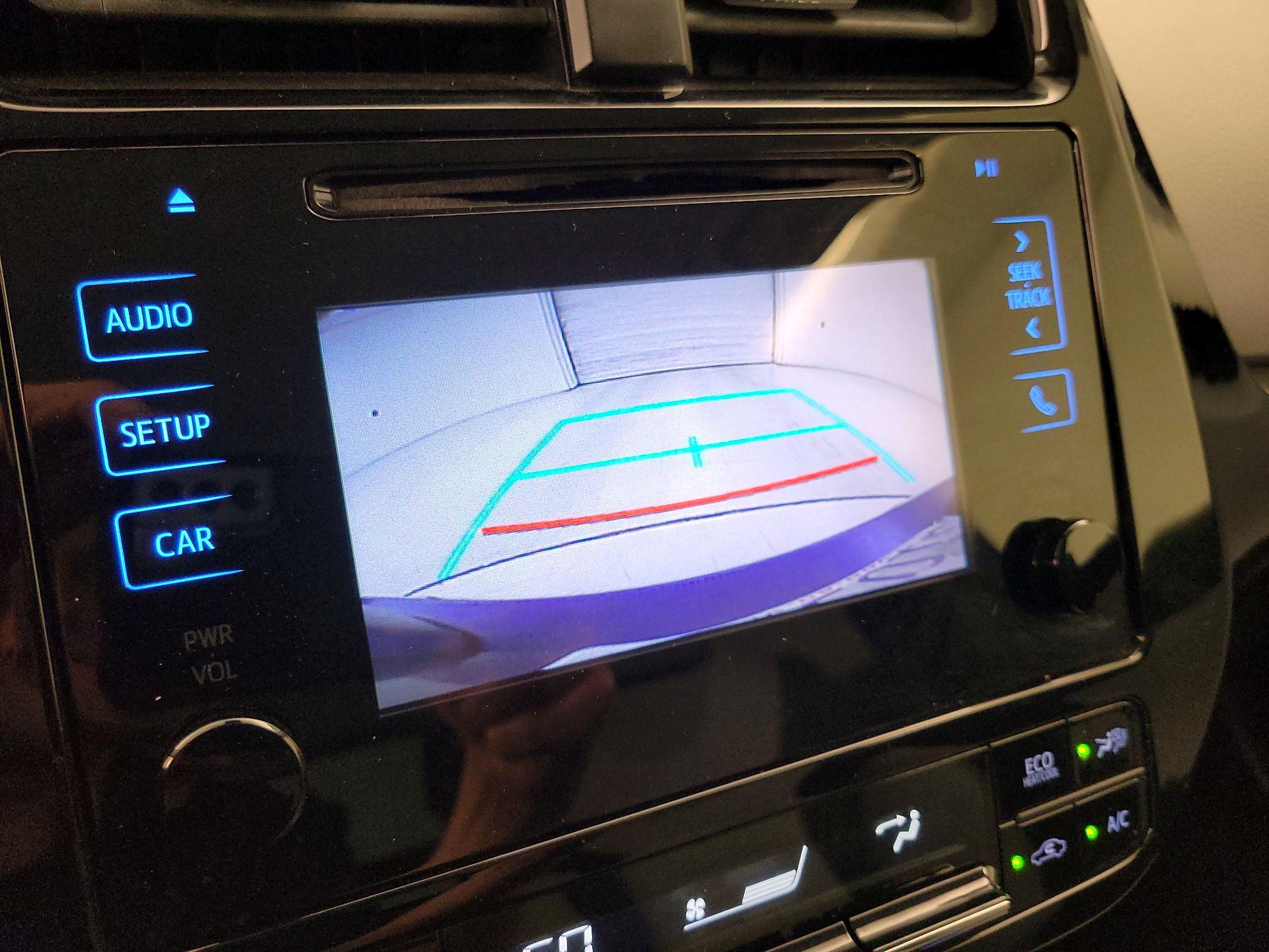 Thumbnail: 2017 Toyota Prius - 14
