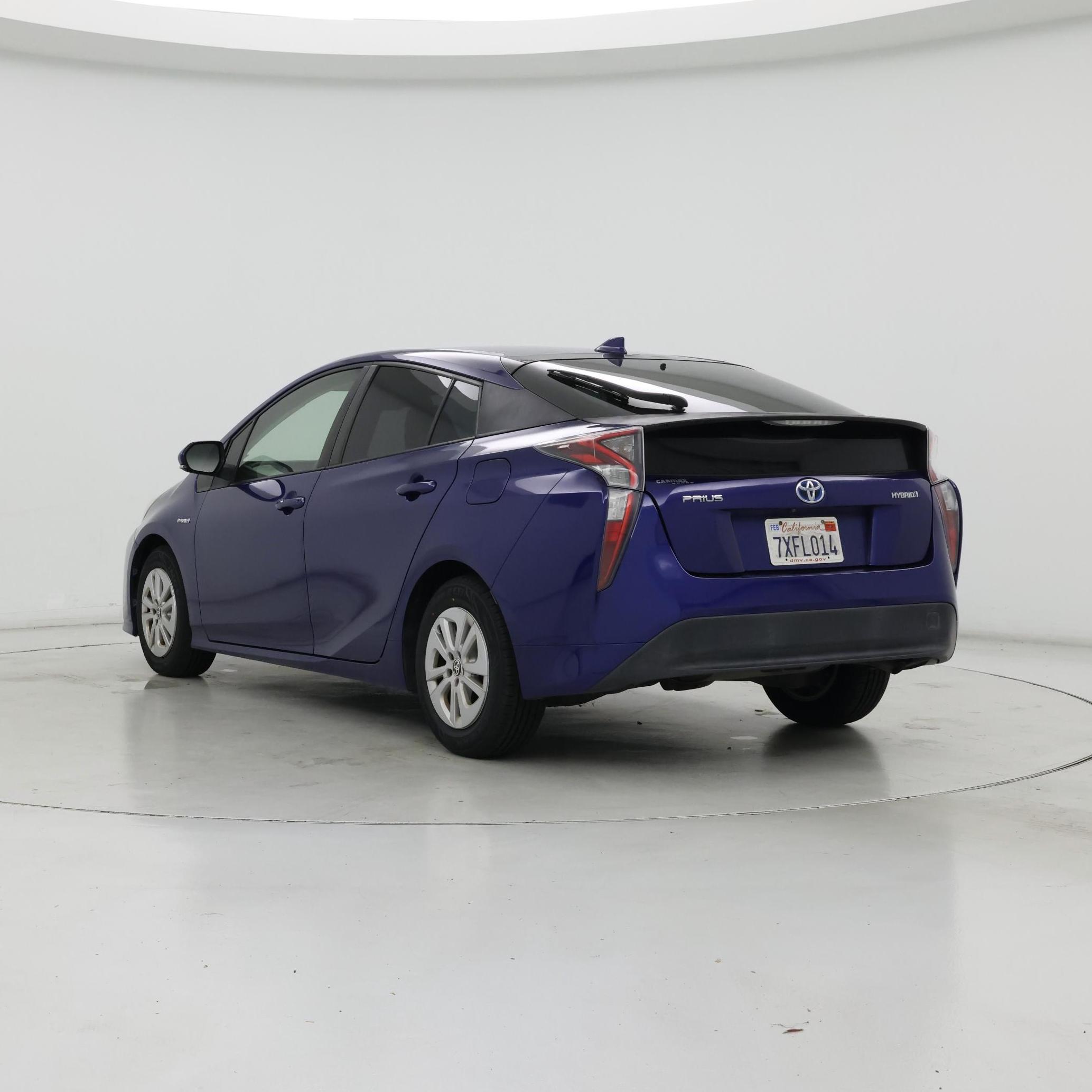 Thumbnail: 2017 Toyota Prius - 2