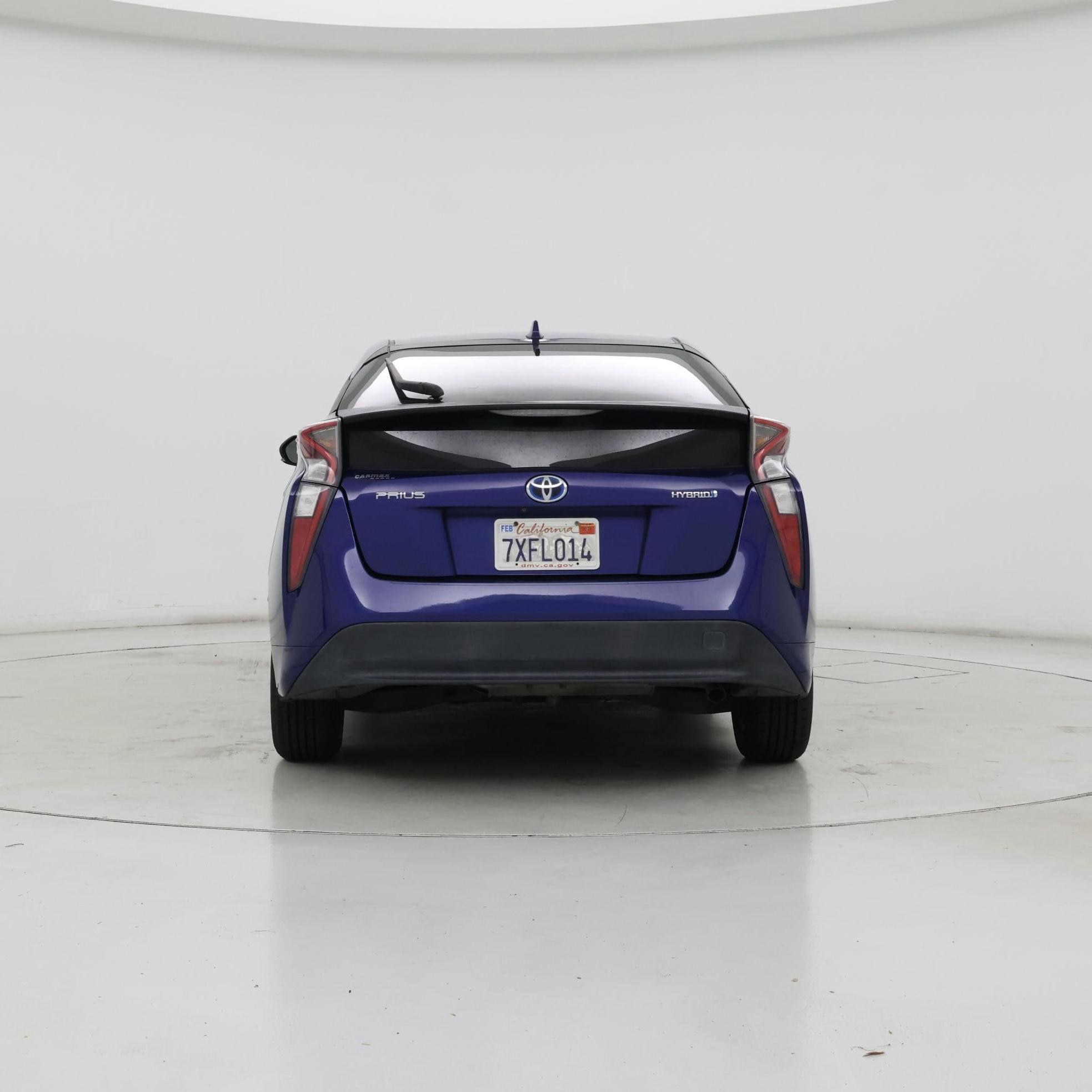 Thumbnail: 2017 Toyota Prius - 6