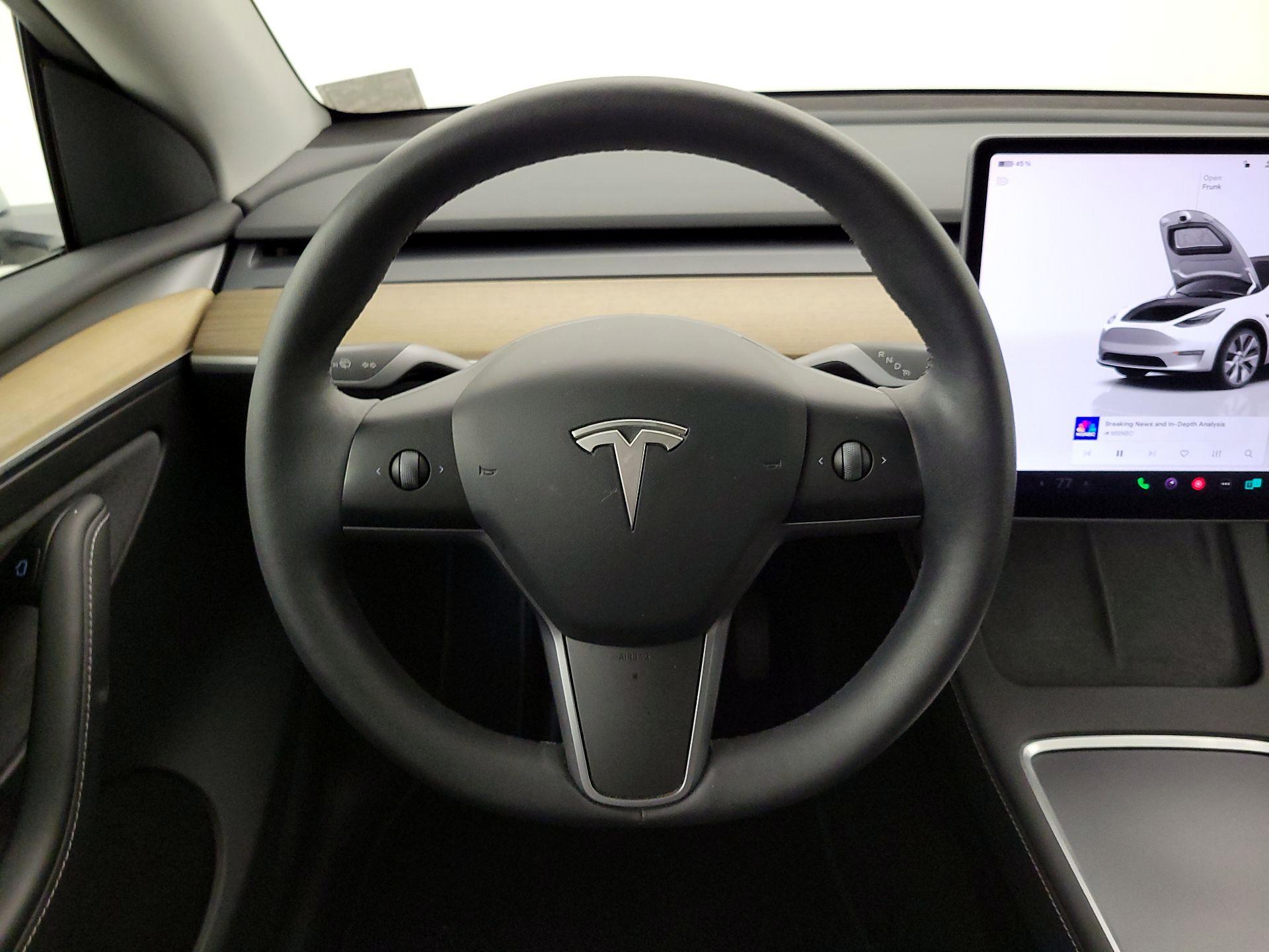 Thumbnail: 2023 Tesla Model Y - 10