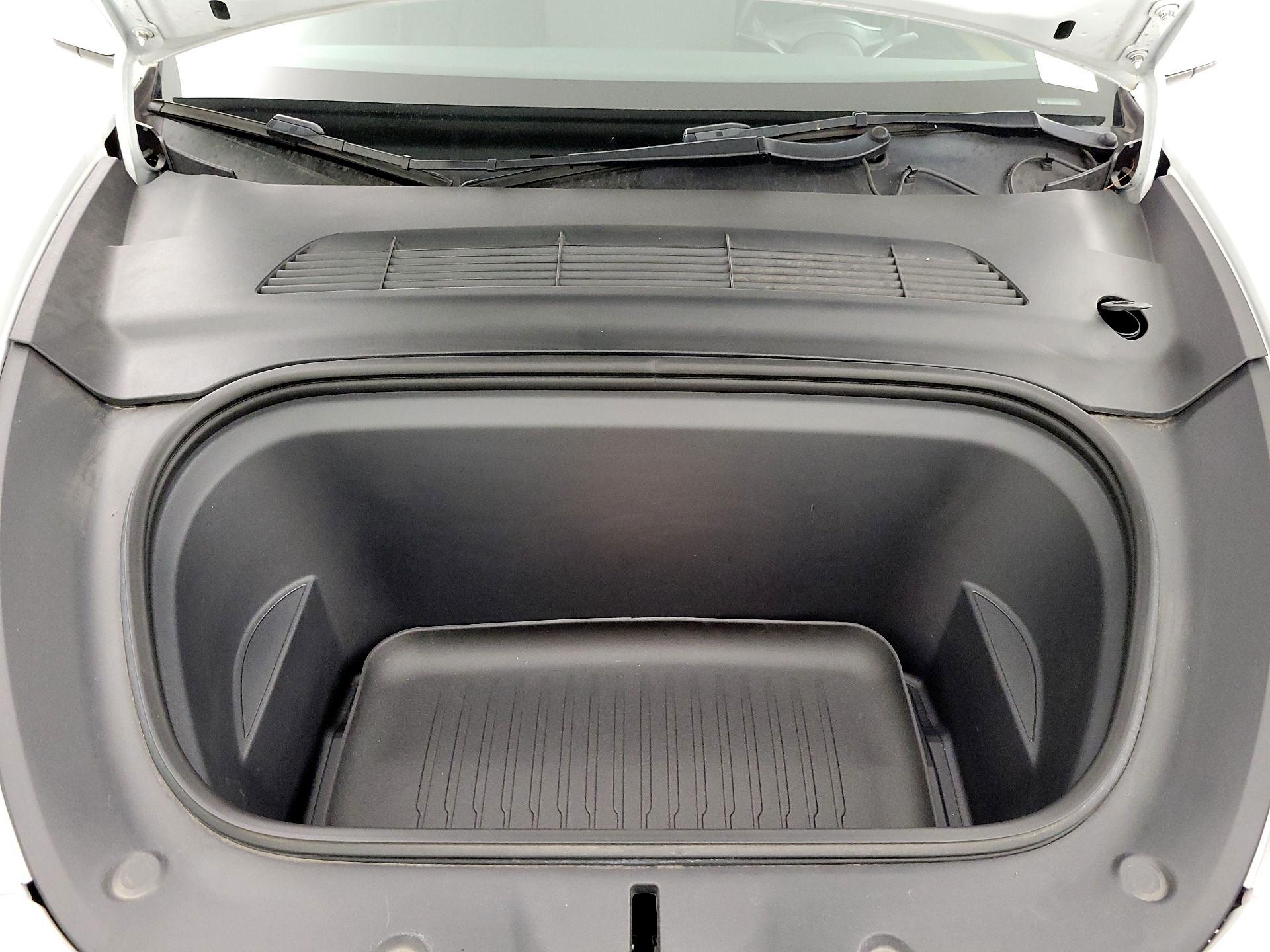 Thumbnail: 2023 Tesla Model Y - 20