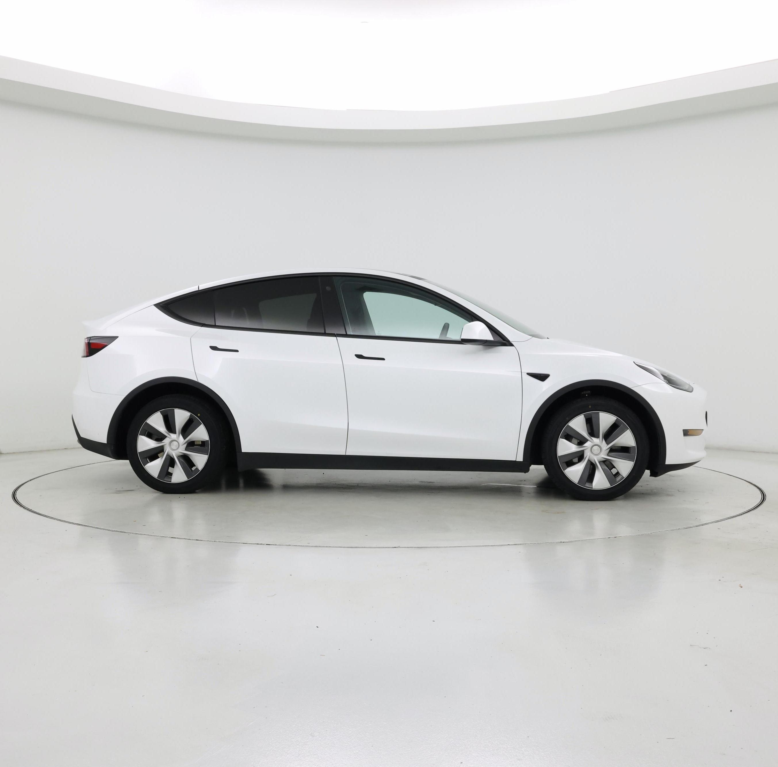 Thumbnail: 2023 Tesla Model Y - 7