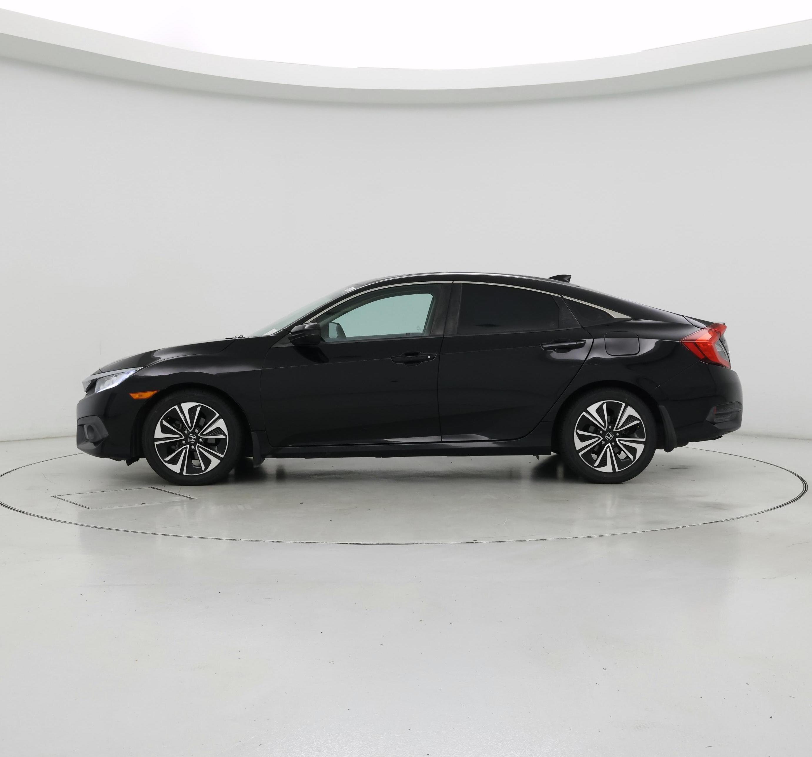 Thumbnail: 2017 Honda Civic - 3