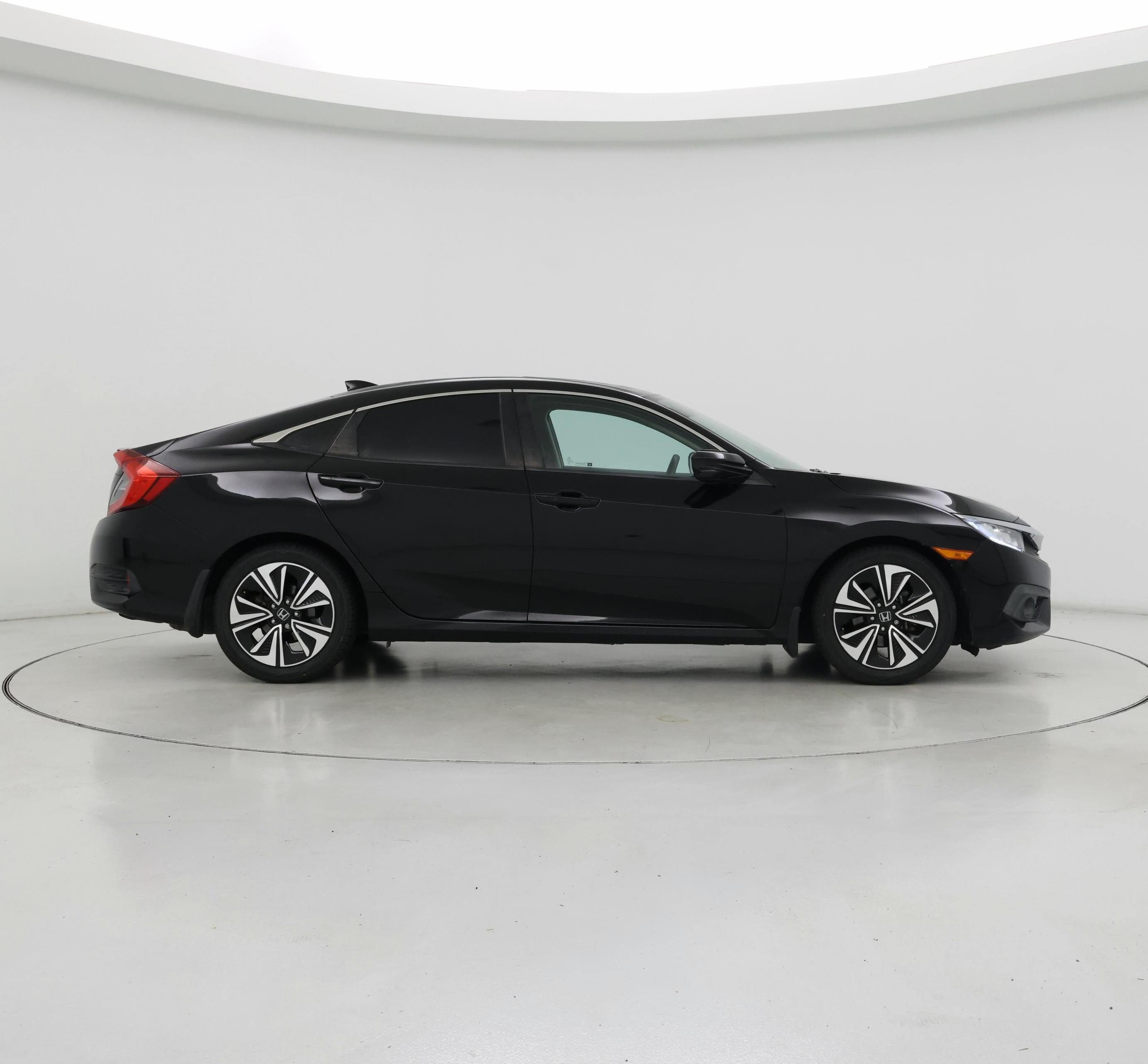 Thumbnail: 2017 Honda Civic - 7