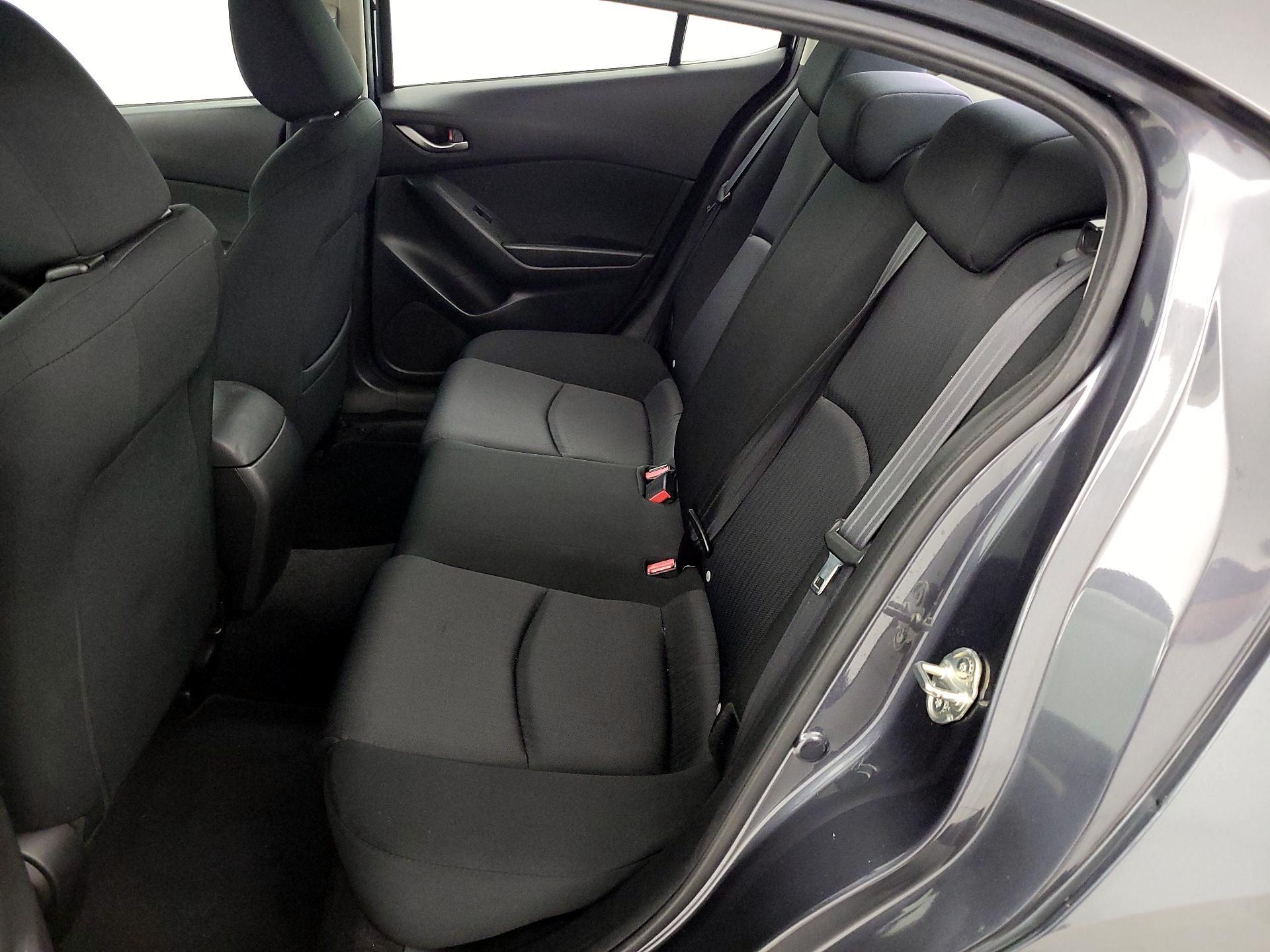 Thumbnail: 2016 Mazda Mazda3 - 19