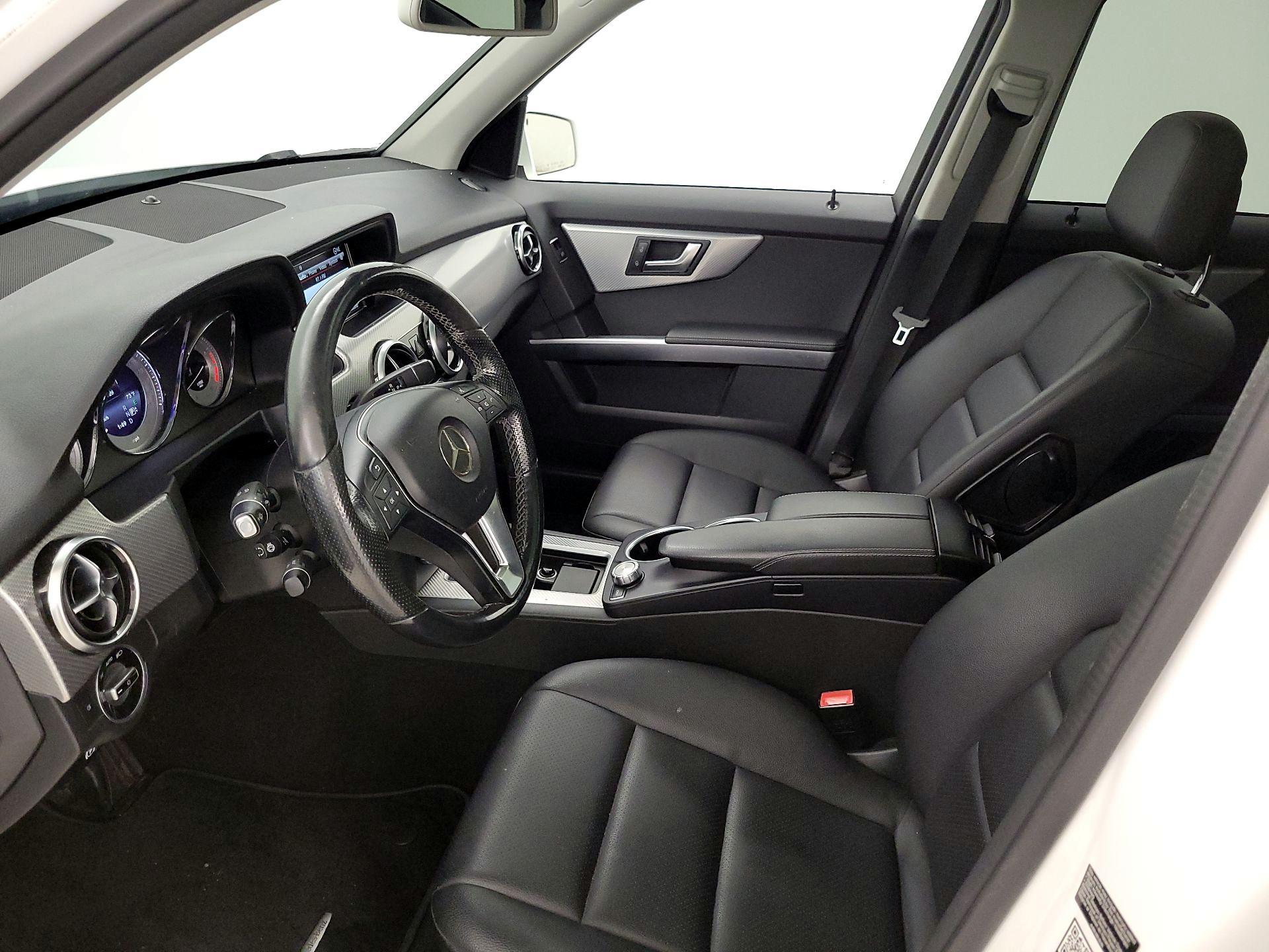 Thumbnail: 2015 Mercedes-Benz GLK - 11
