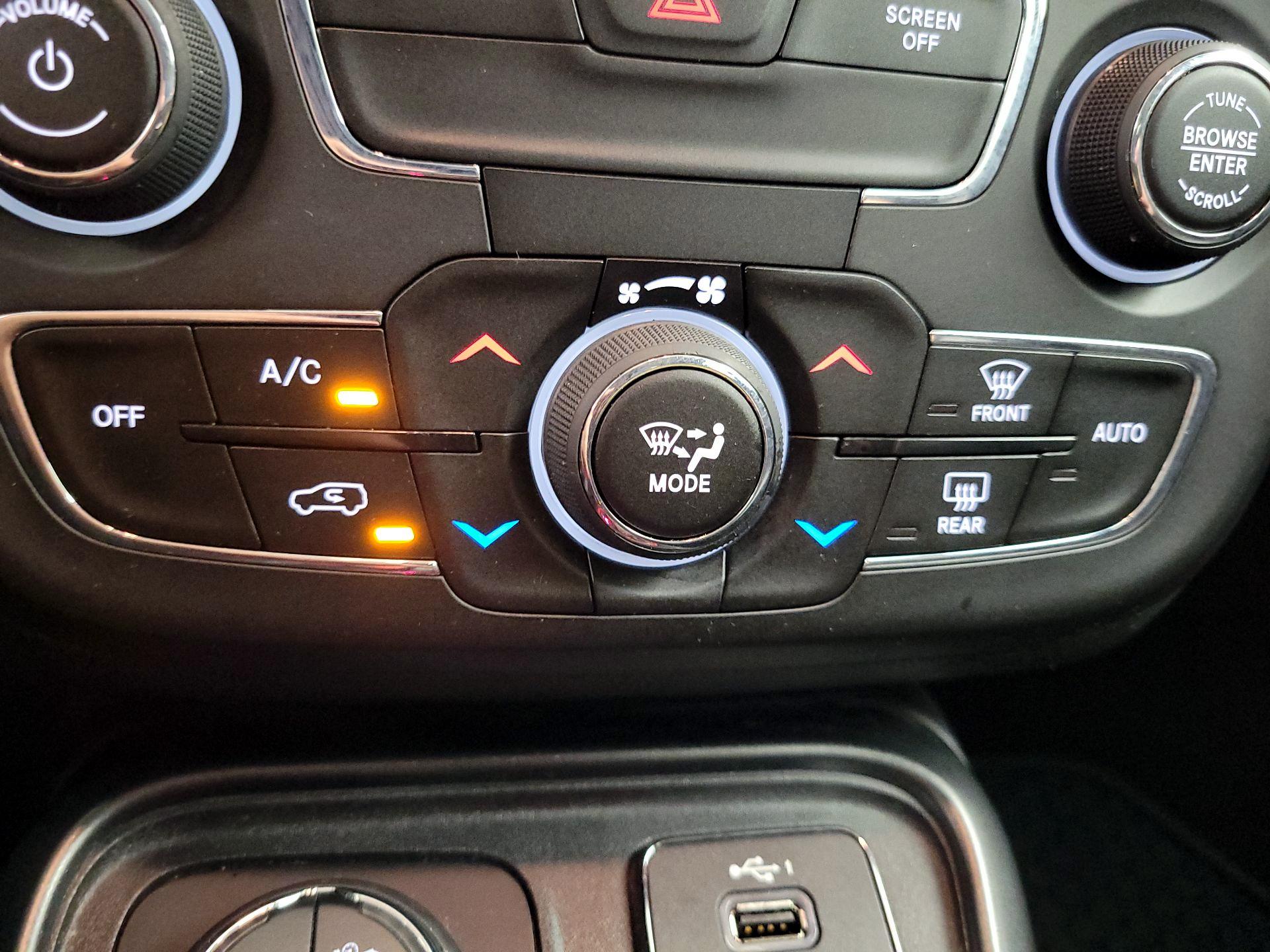 Thumbnail: 2020 Jeep Compass - 16
