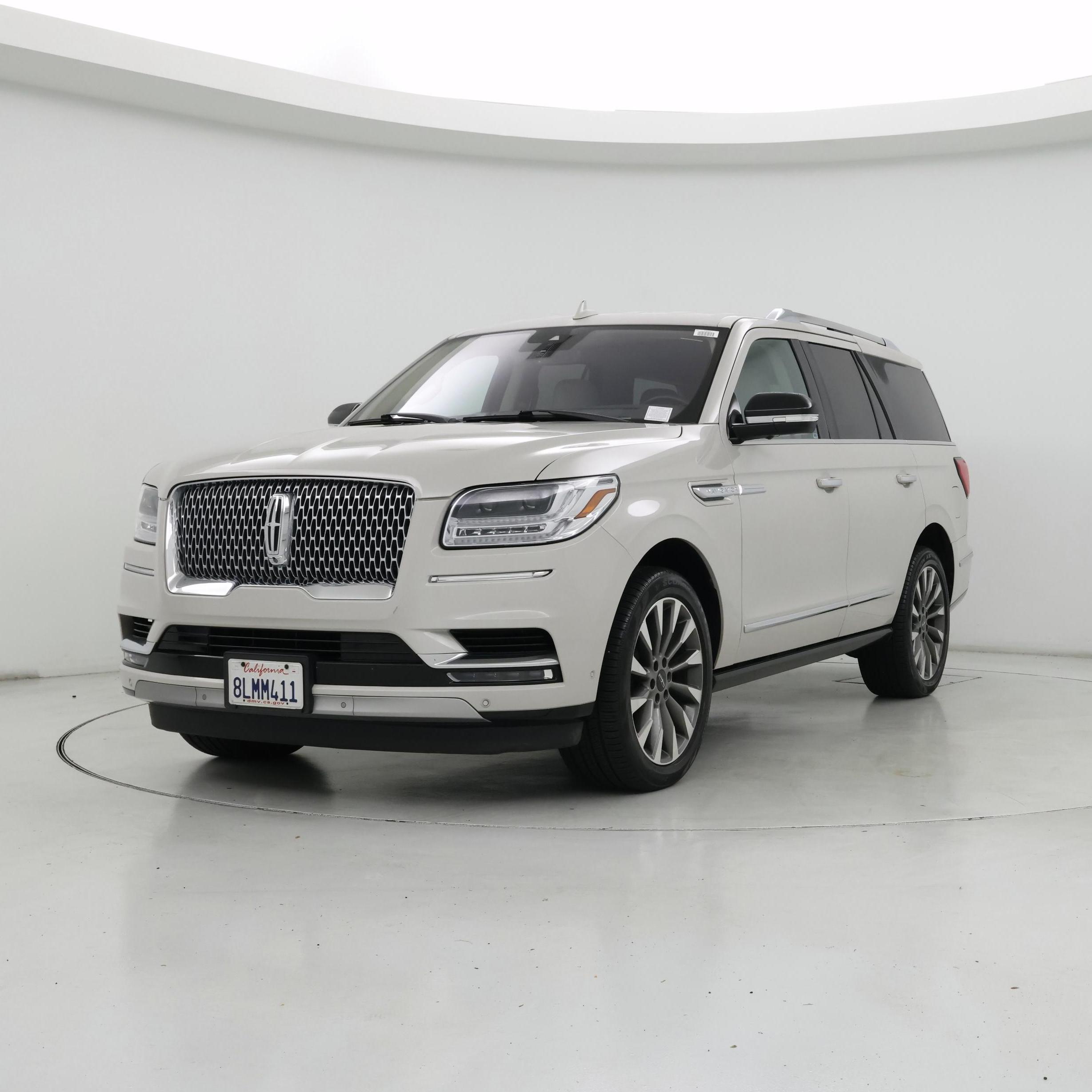 Thumbnail: 2019 Lincoln Navigator - 4